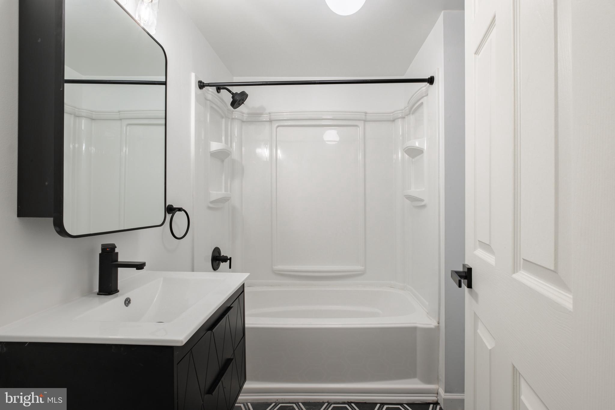 RITTENHOUSE SQUARE - Residential Lease