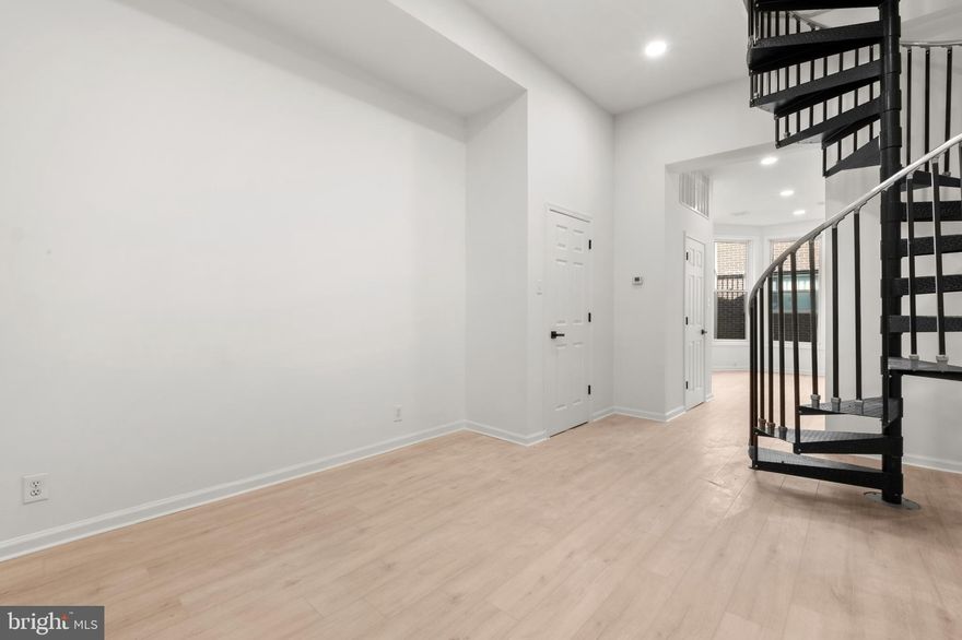 ***Leasing Incentive: 1 Month Free on a 15 Month Lease** Situated one block from Rittenhouse Square, this newly renovated extra-large 1-bedroom duplex is now available for immediate occupancy. The kitchen and living area are open boasting brand-new cabinetry, quartz countertops, stainless-steel appliances and new flooring. The bedroom is up the stairs and well proportioned with a newly renovated en-suite bath. This unit comes with a furnished deck off the bedroom that is generously sized and opens to the south facing city. Additional features include high ceilings, recessed lighting, an abundance of storage space, an in unit washer and dryer and a central heating and cooling system. Please note, this unit is on the 2nd floor of a walk up building.