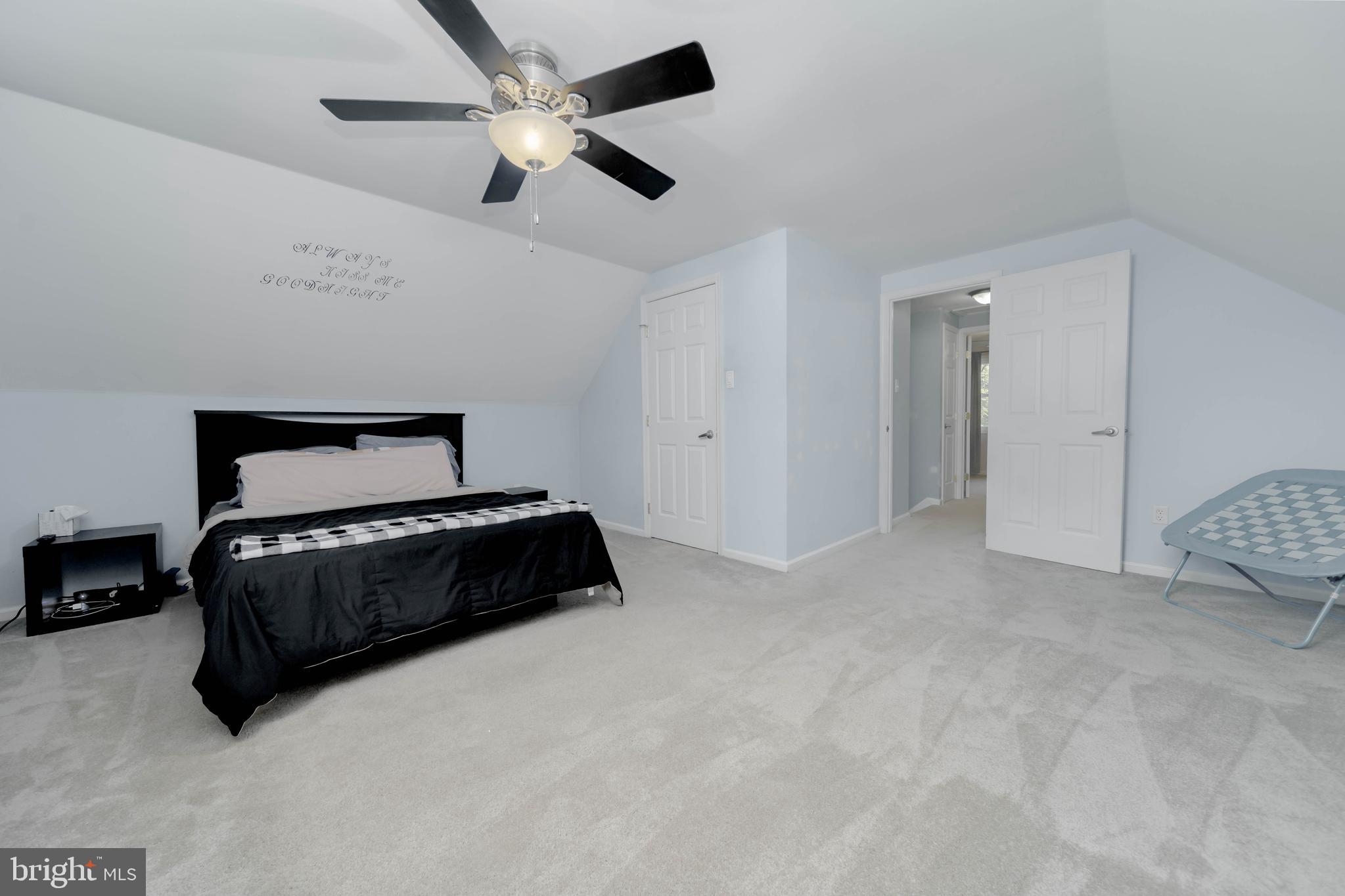 YORKTOWN - Residential