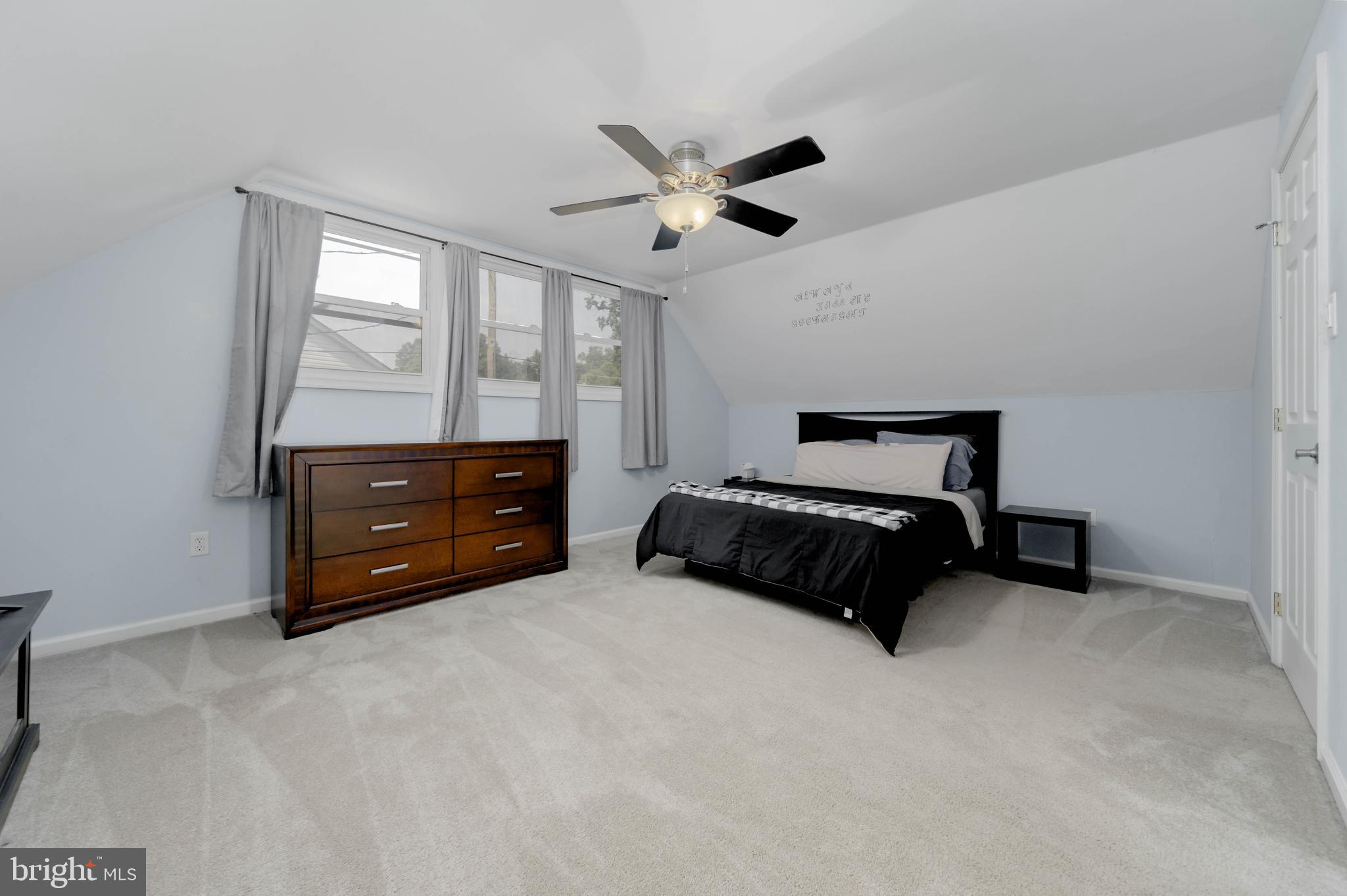 YORKTOWN - Residential