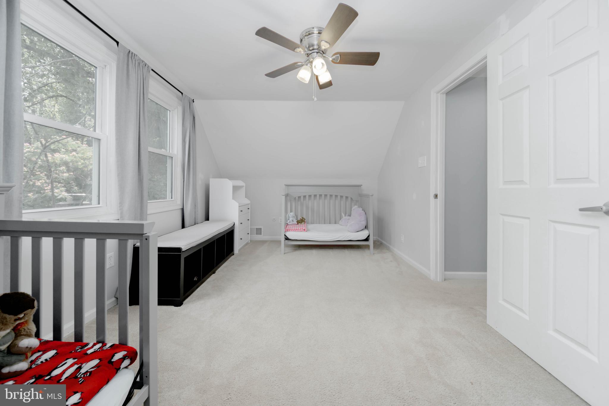 YORKTOWN - Residential