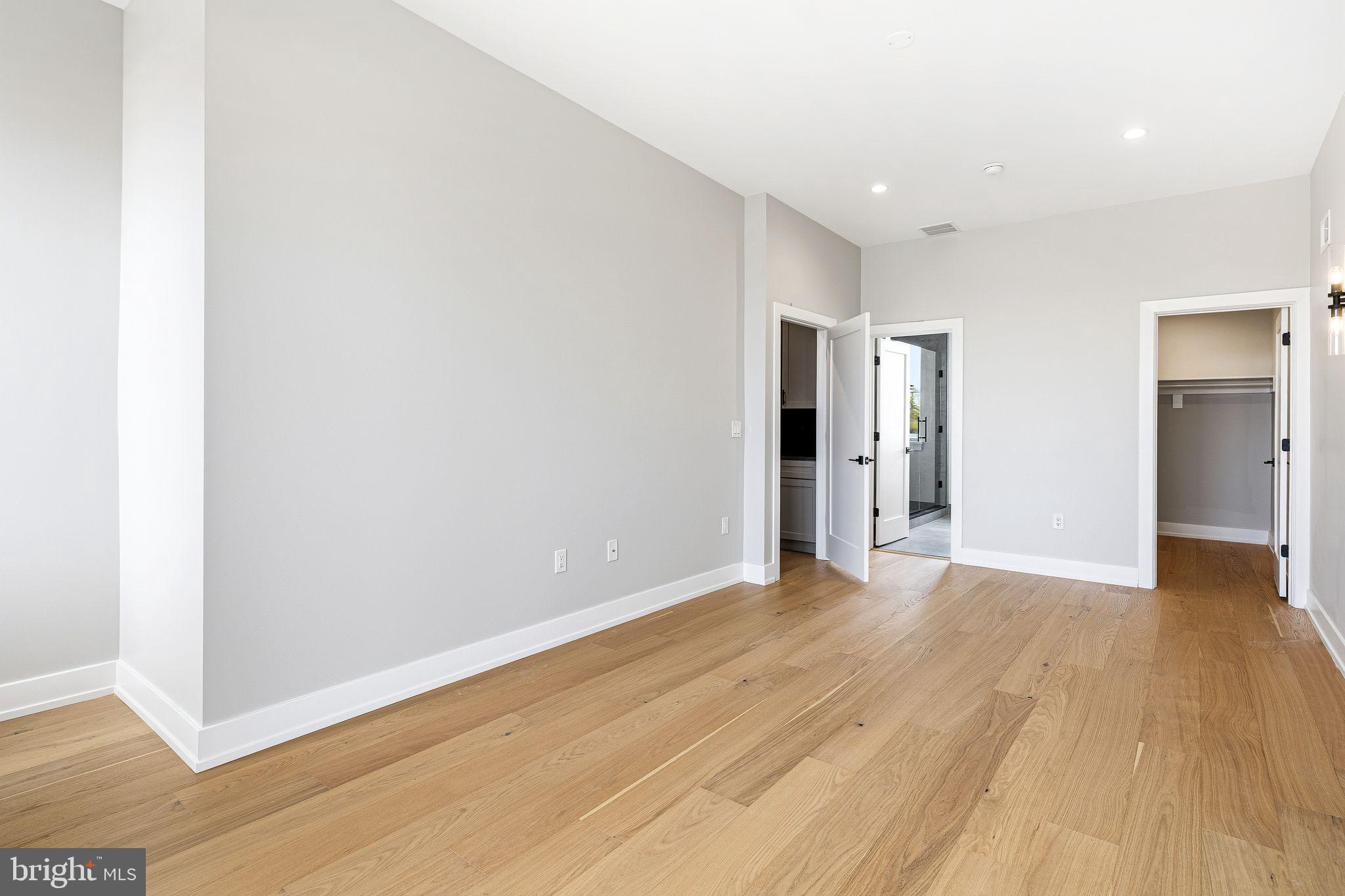 PORT RICHMOND - Residential