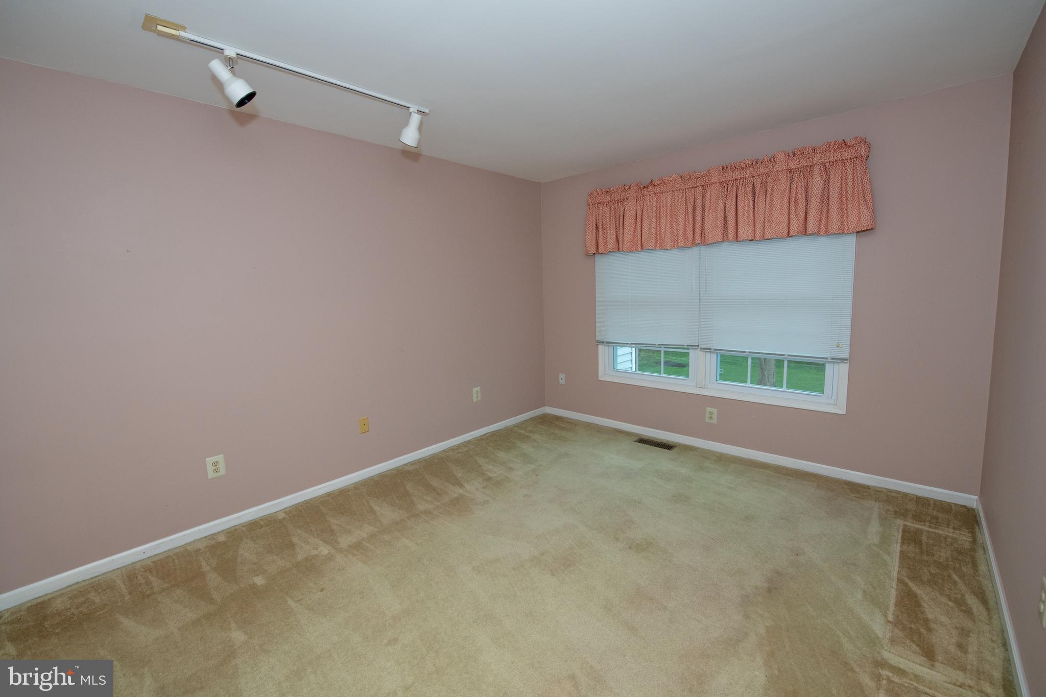 NEWTOWN GATE - Residential