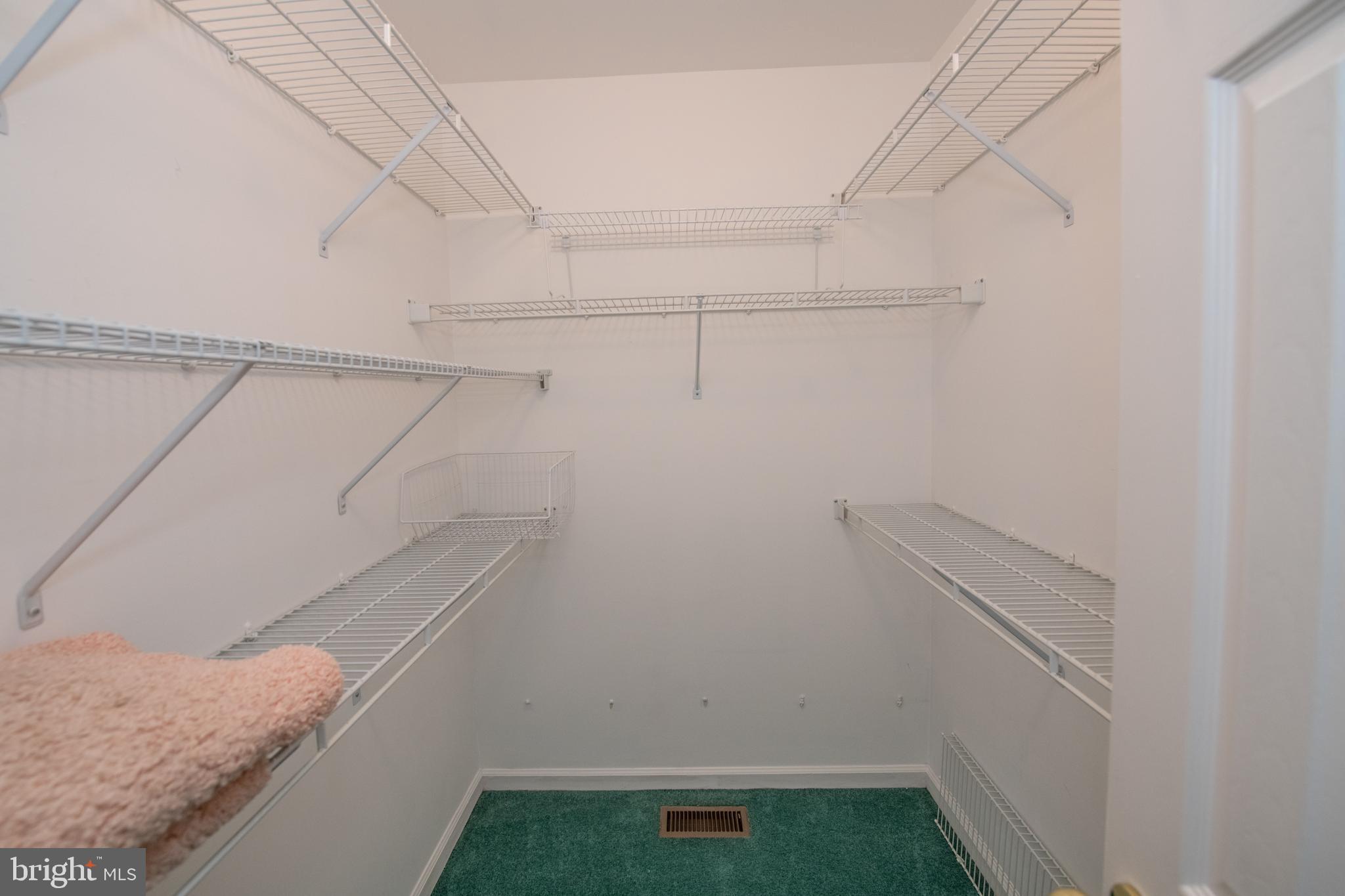 NEWTOWN GATE - Residential