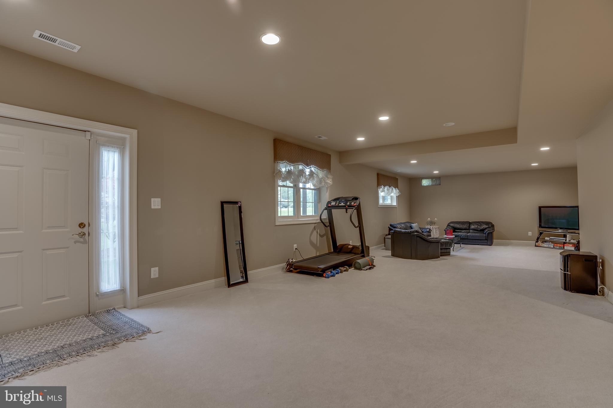 WESTOAKS - Residential