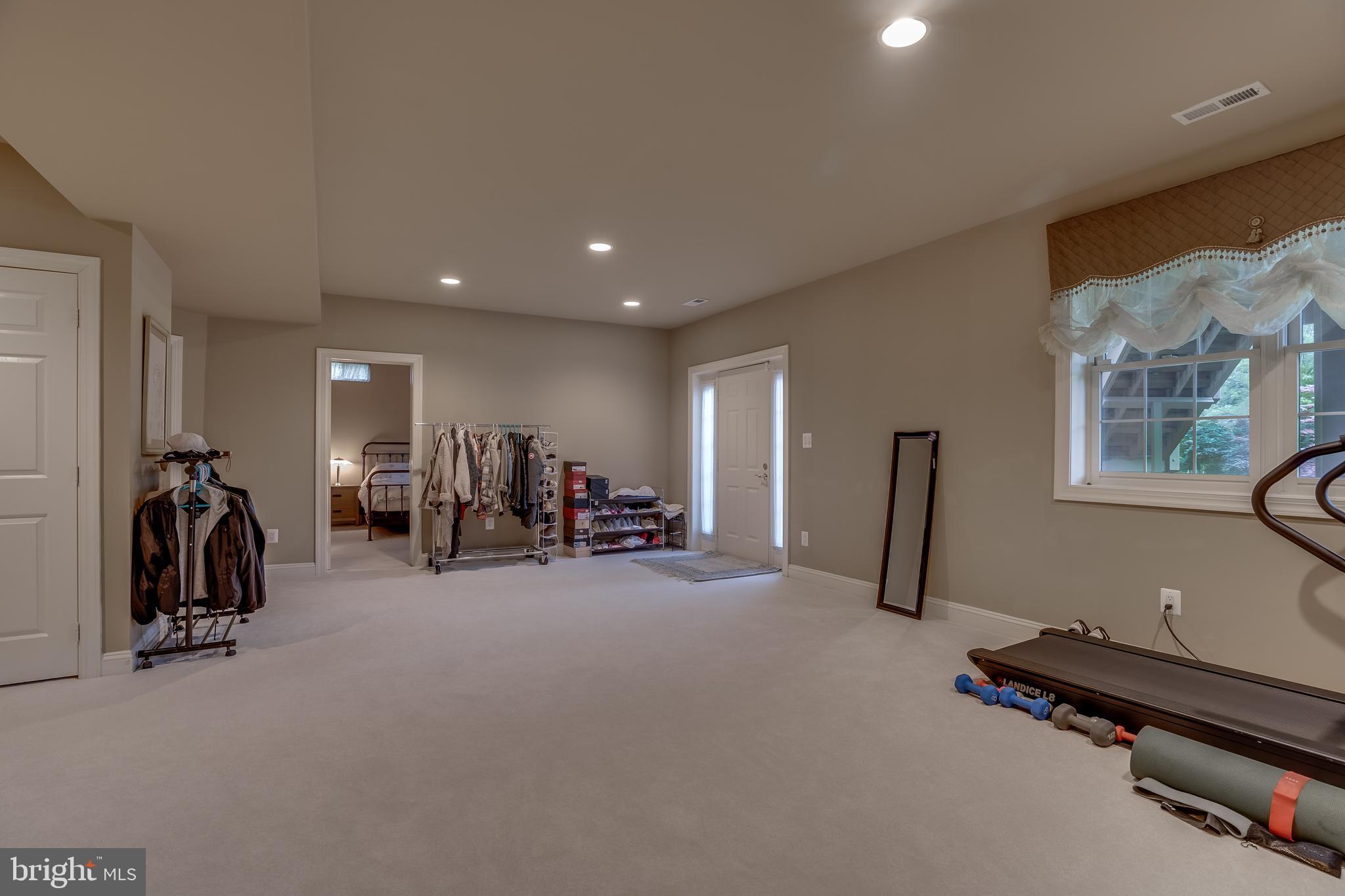 WESTOAKS - Residential