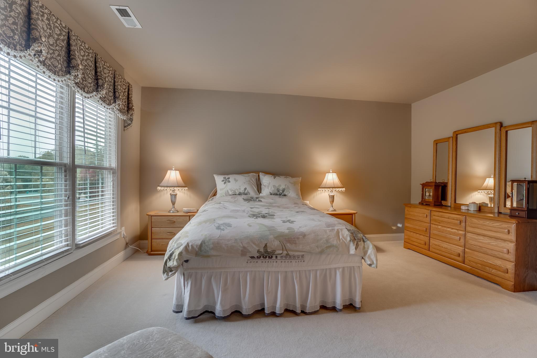 WESTOAKS - Residential