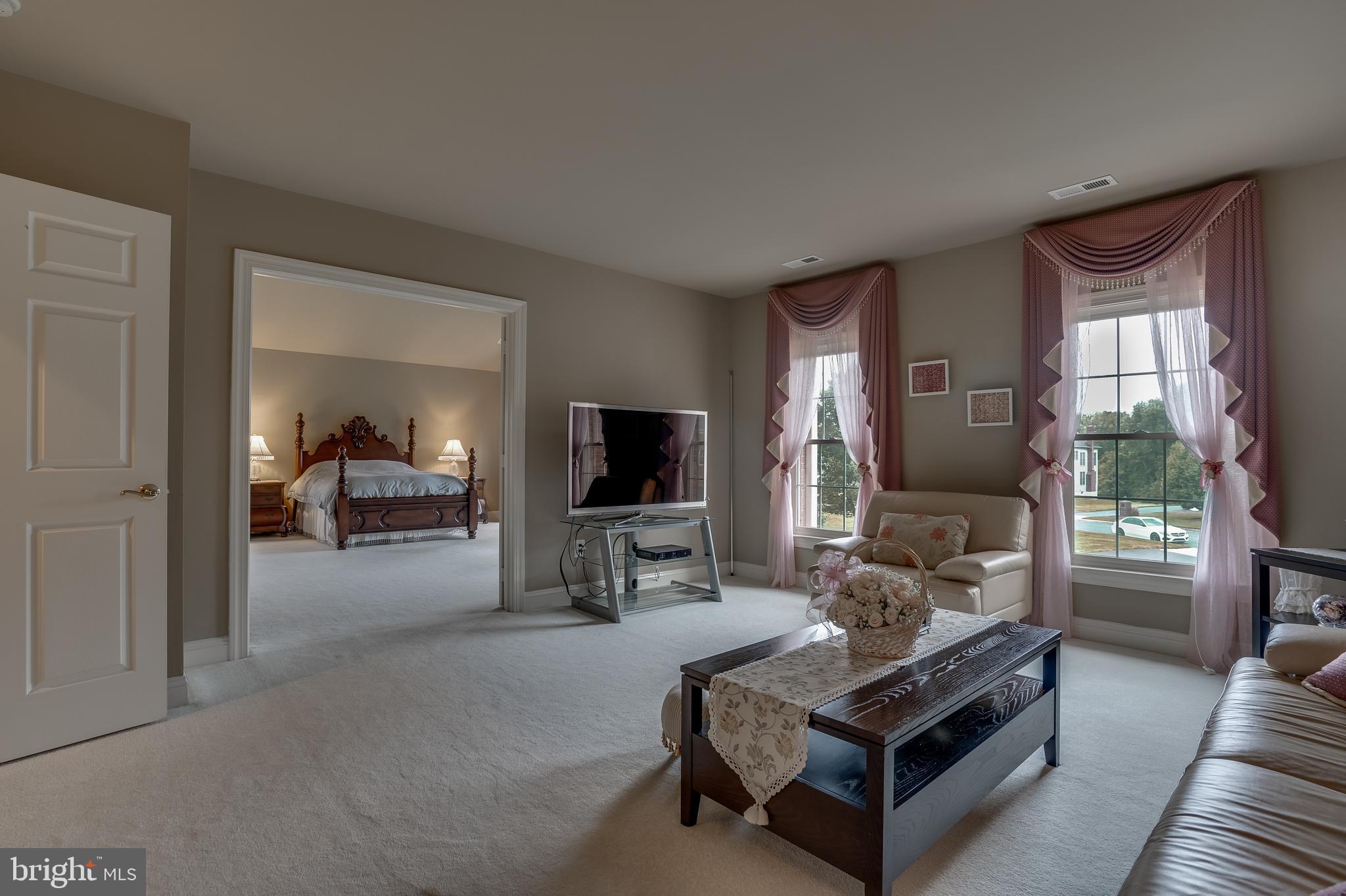 WESTOAKS - Residential