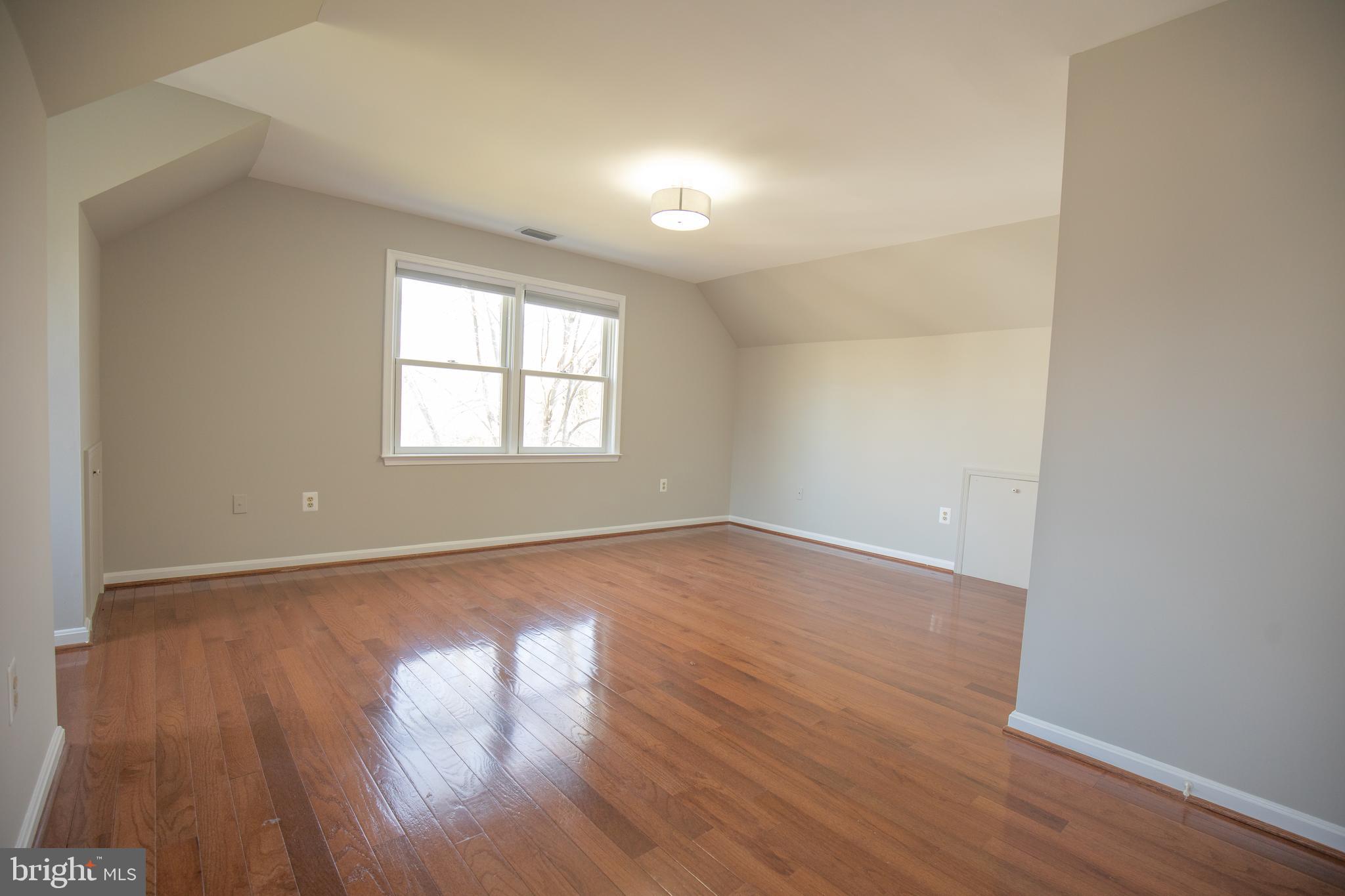 VANNOY PARK - Residential