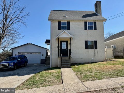 116 PIKELAND AVENUE SPRING CITY PA 19475