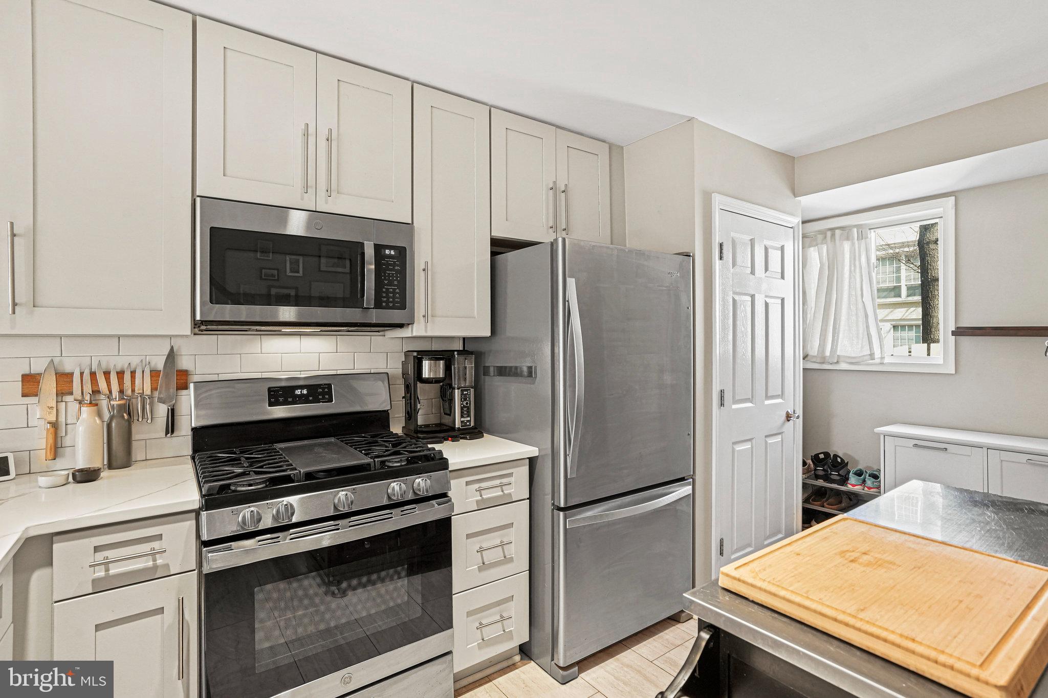 PARKSIDE AT ALEXANDRIA - Residential