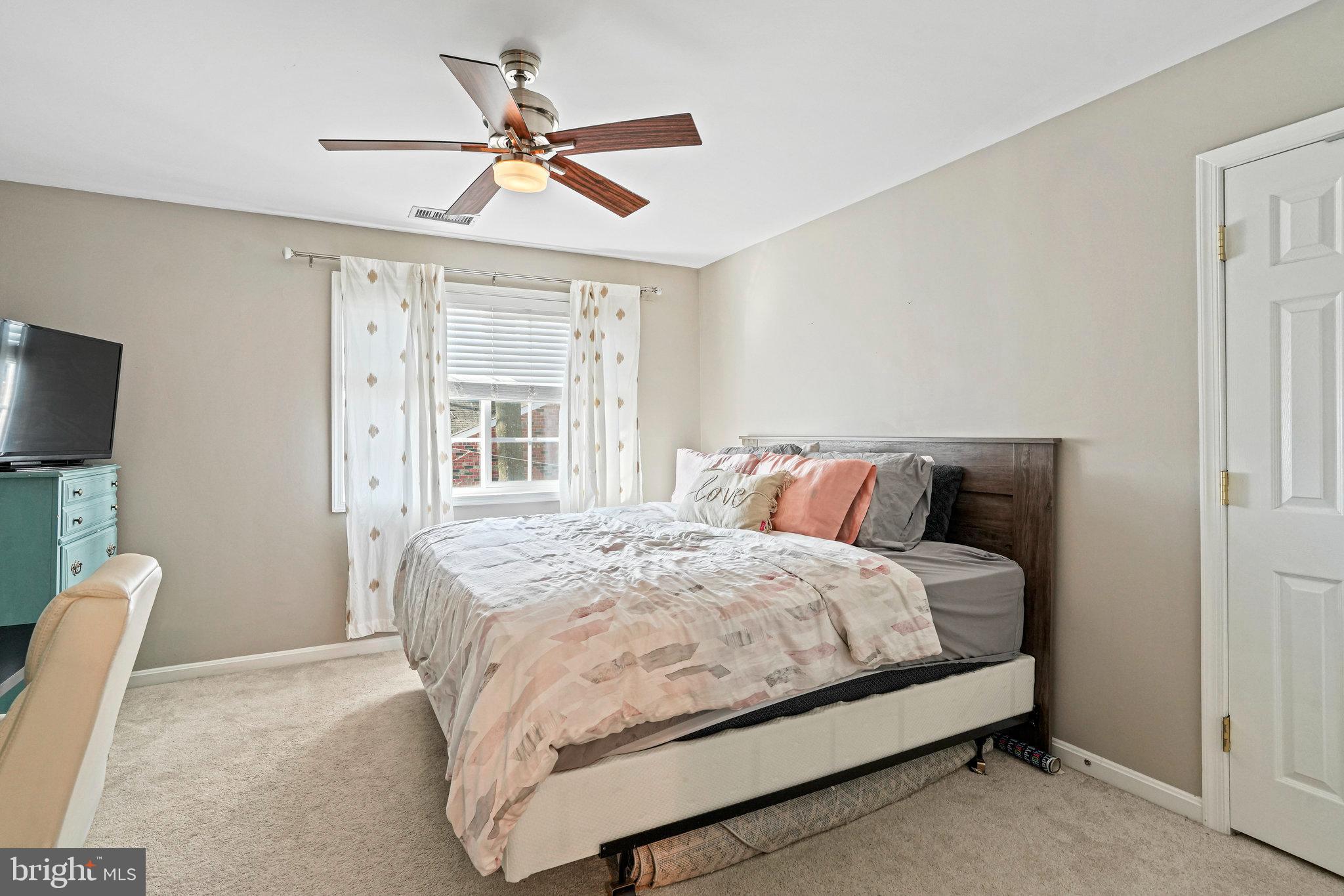 PARKSIDE AT ALEXANDRIA - Residential