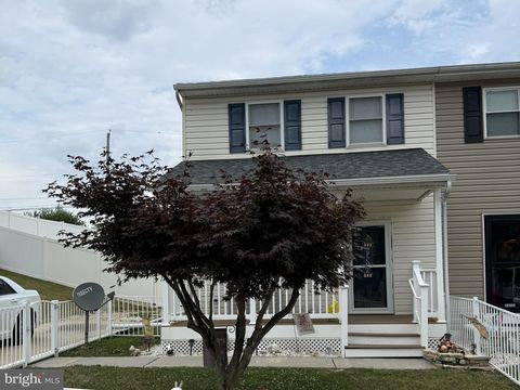 Photo of 830 Bentwillow Drive, GLEN BURNIE, MD 21061 (MLS # MDAA2149704)