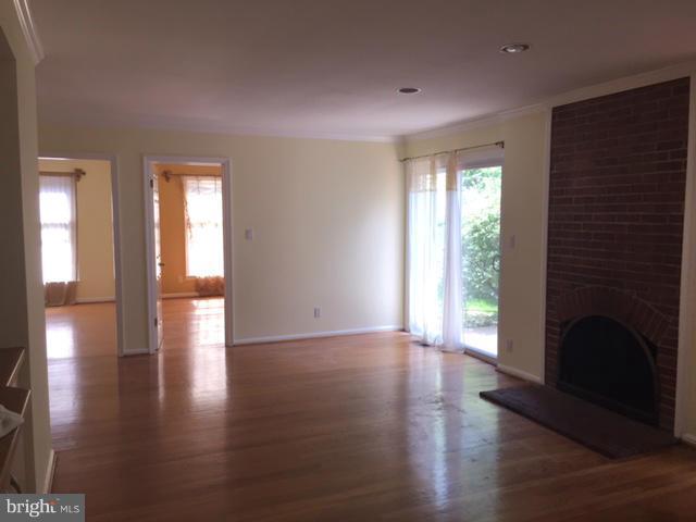 CONDON MANOR OF MCLEAN - Residential Lease