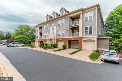 11301 WESTBROOK MILL LANE 202 FAIRFAX VA 22030