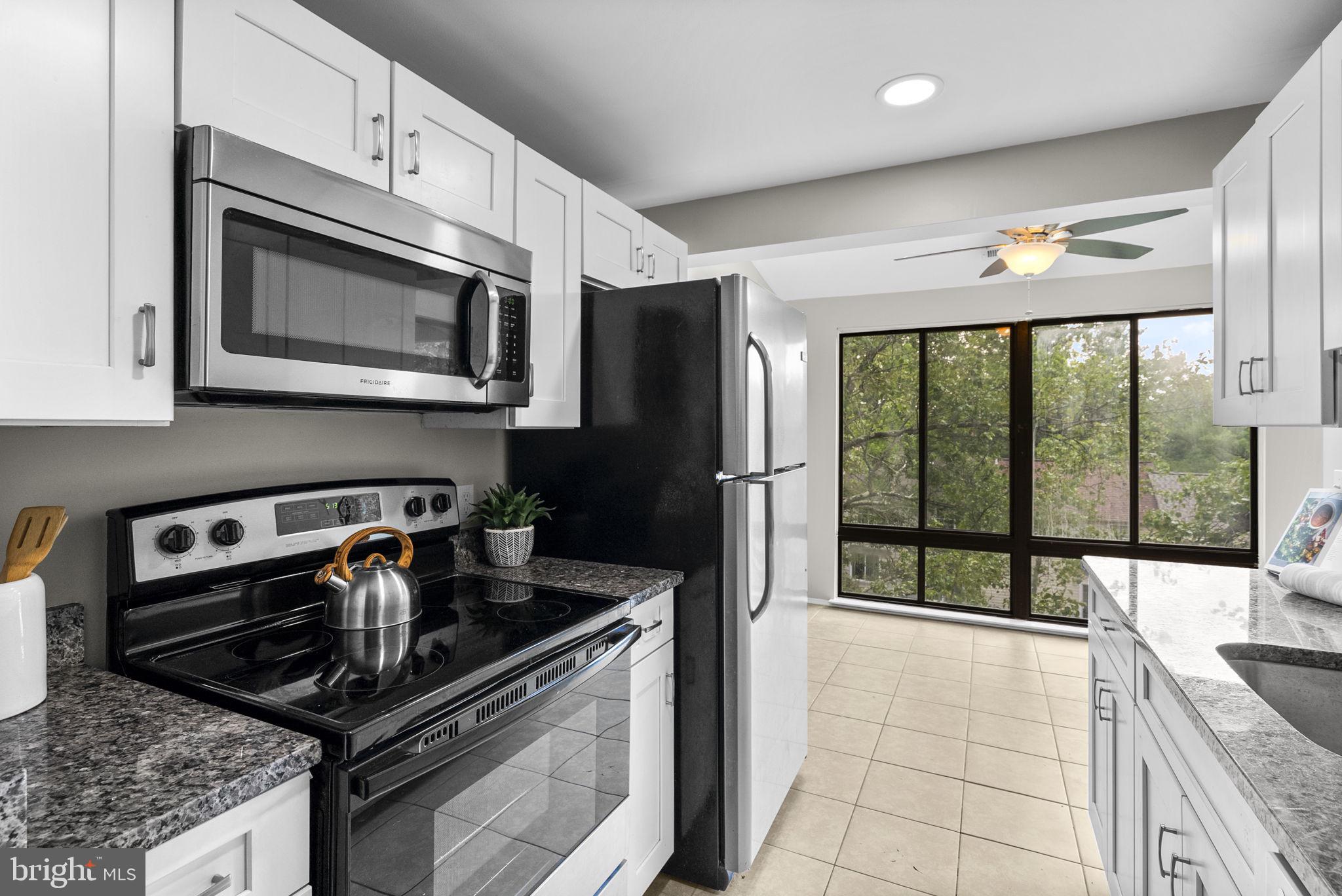 FARMINGDALE - Residential