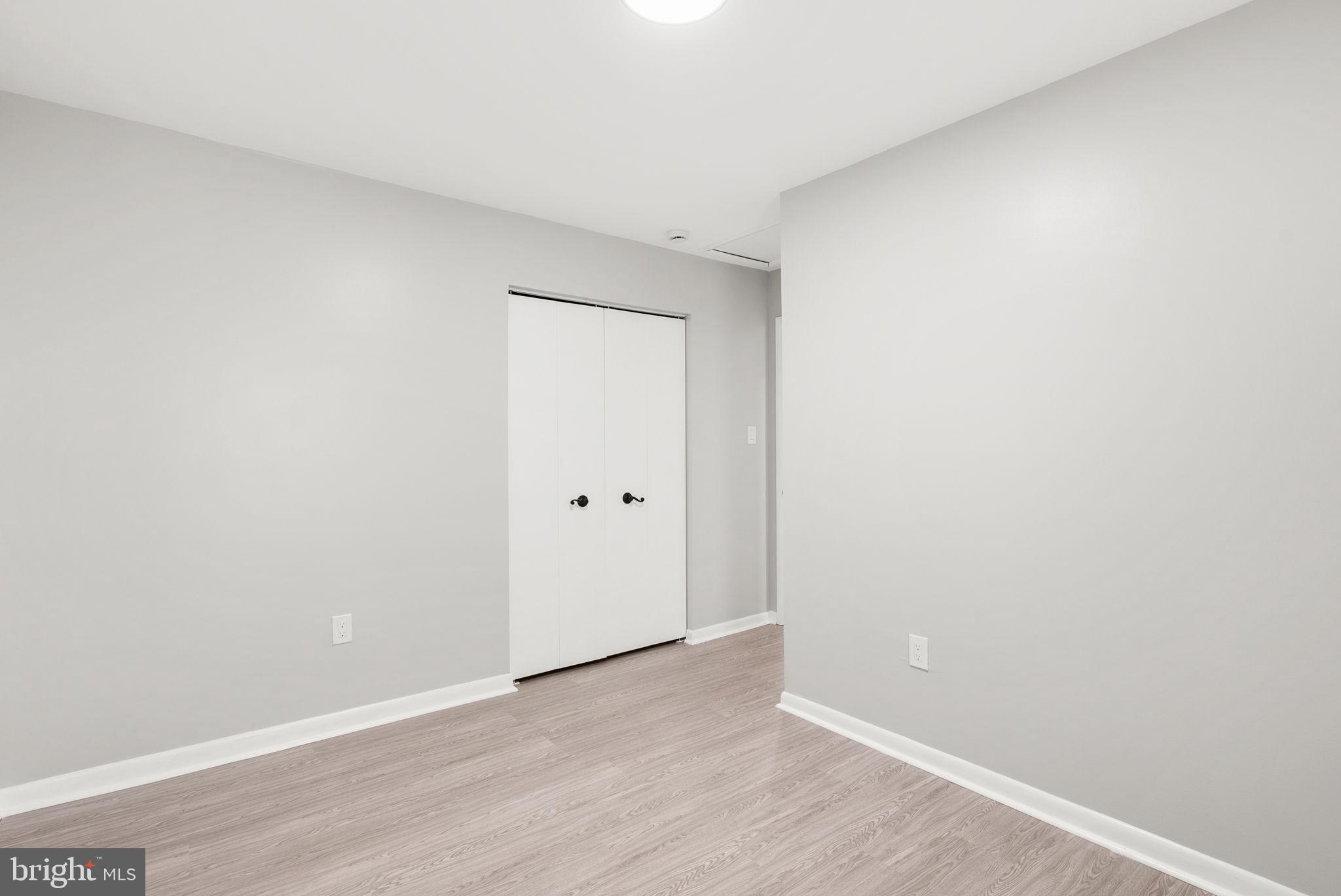 SENECA PARK - Residential Lease