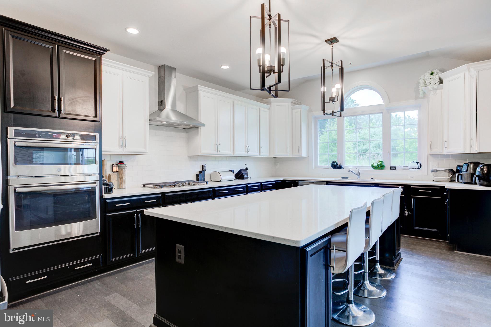 MARLBORO RIDGE - Residential