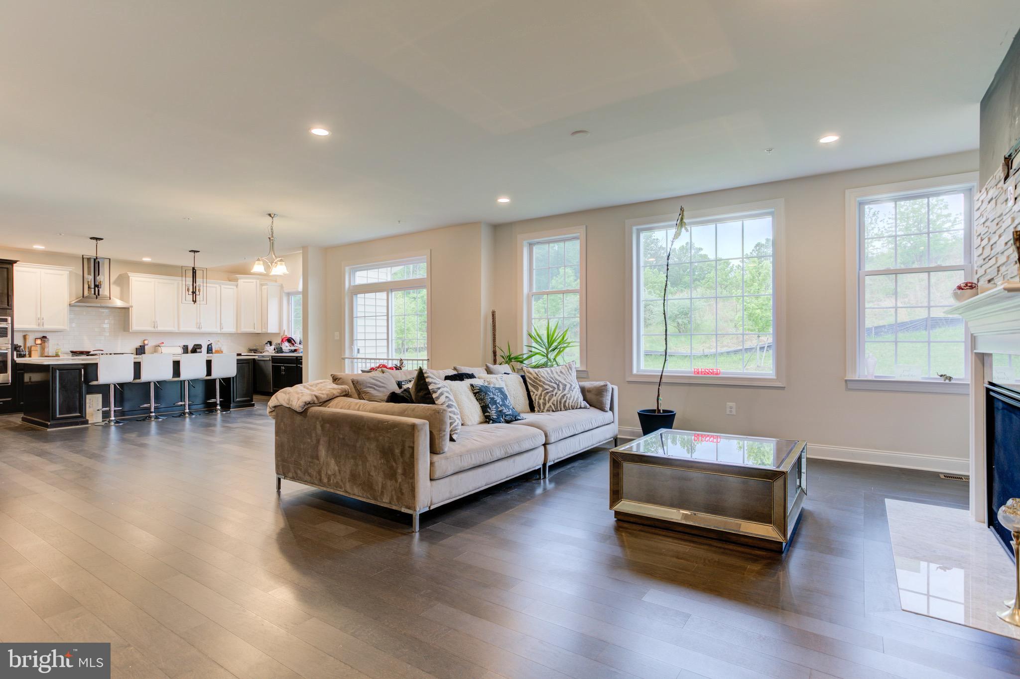 MARLBORO RIDGE - Residential