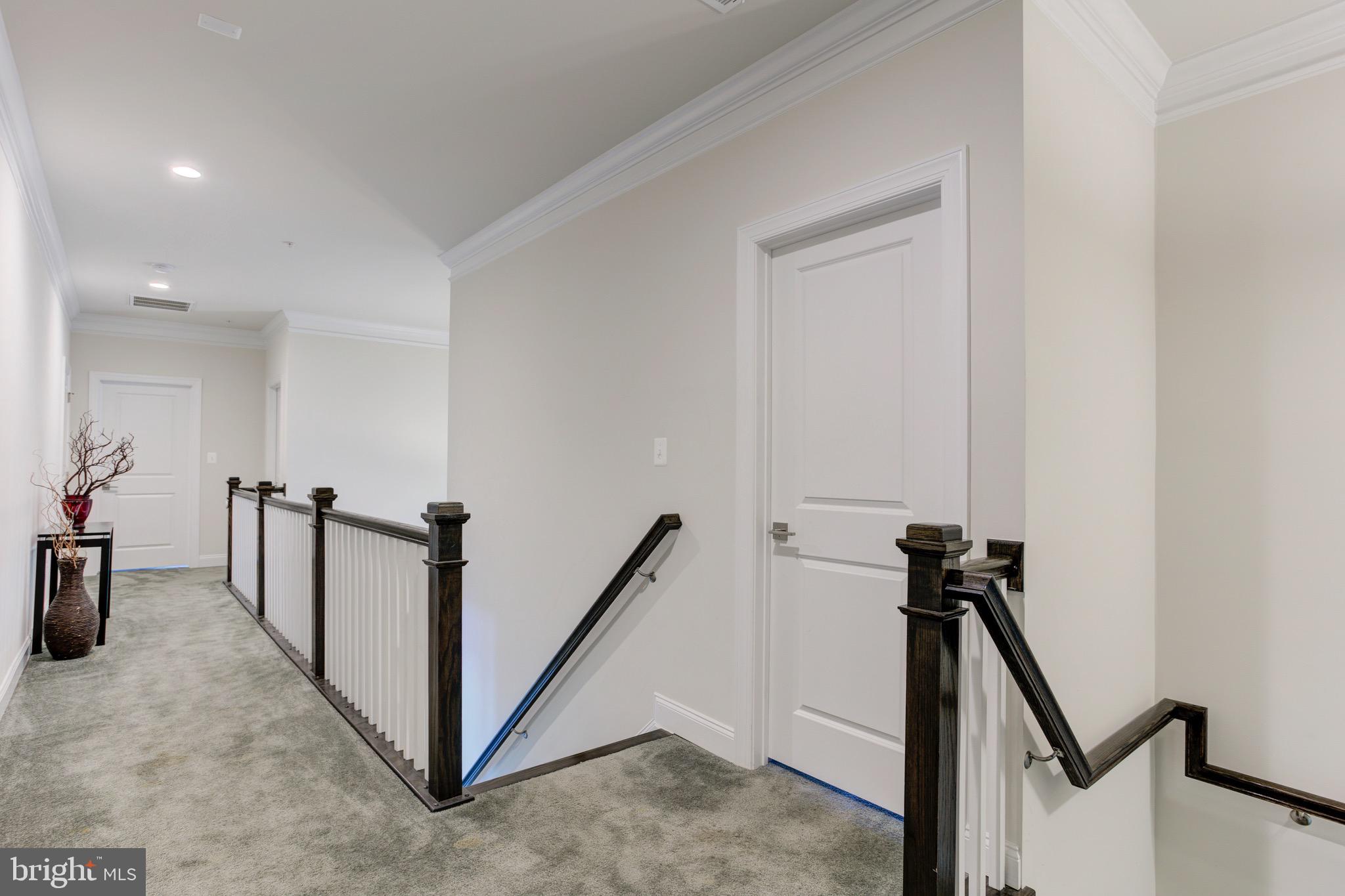 MARLBORO RIDGE - Residential