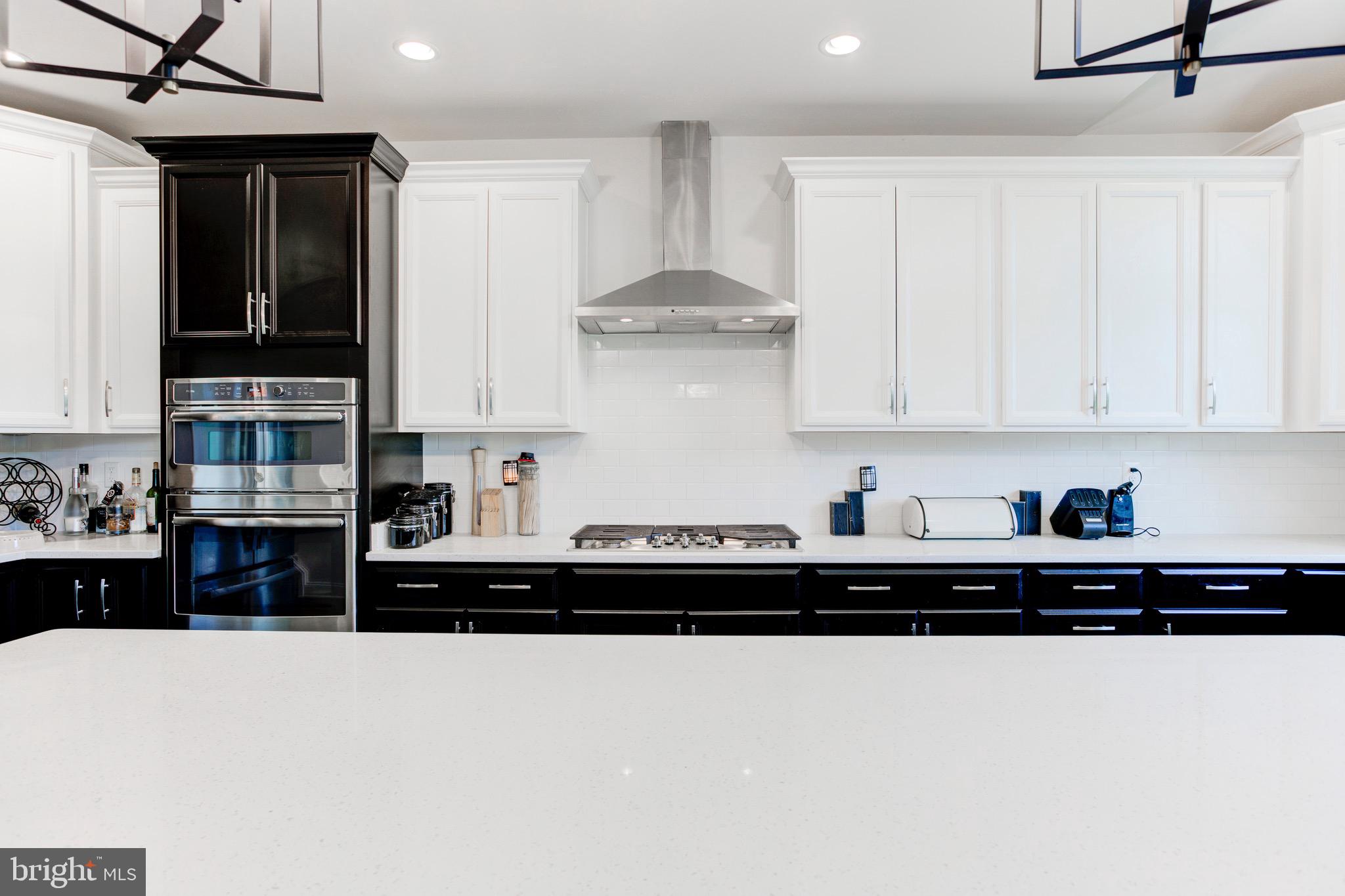 MARLBORO RIDGE - Residential