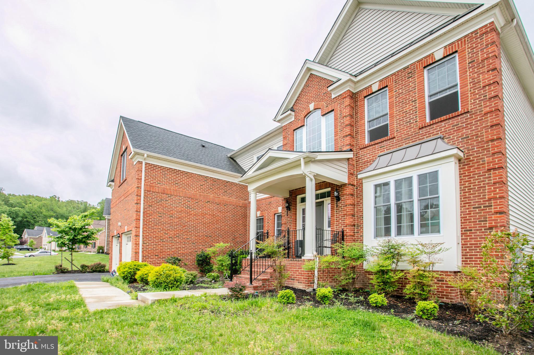 4902 BRIDLE RIDGE ROAD