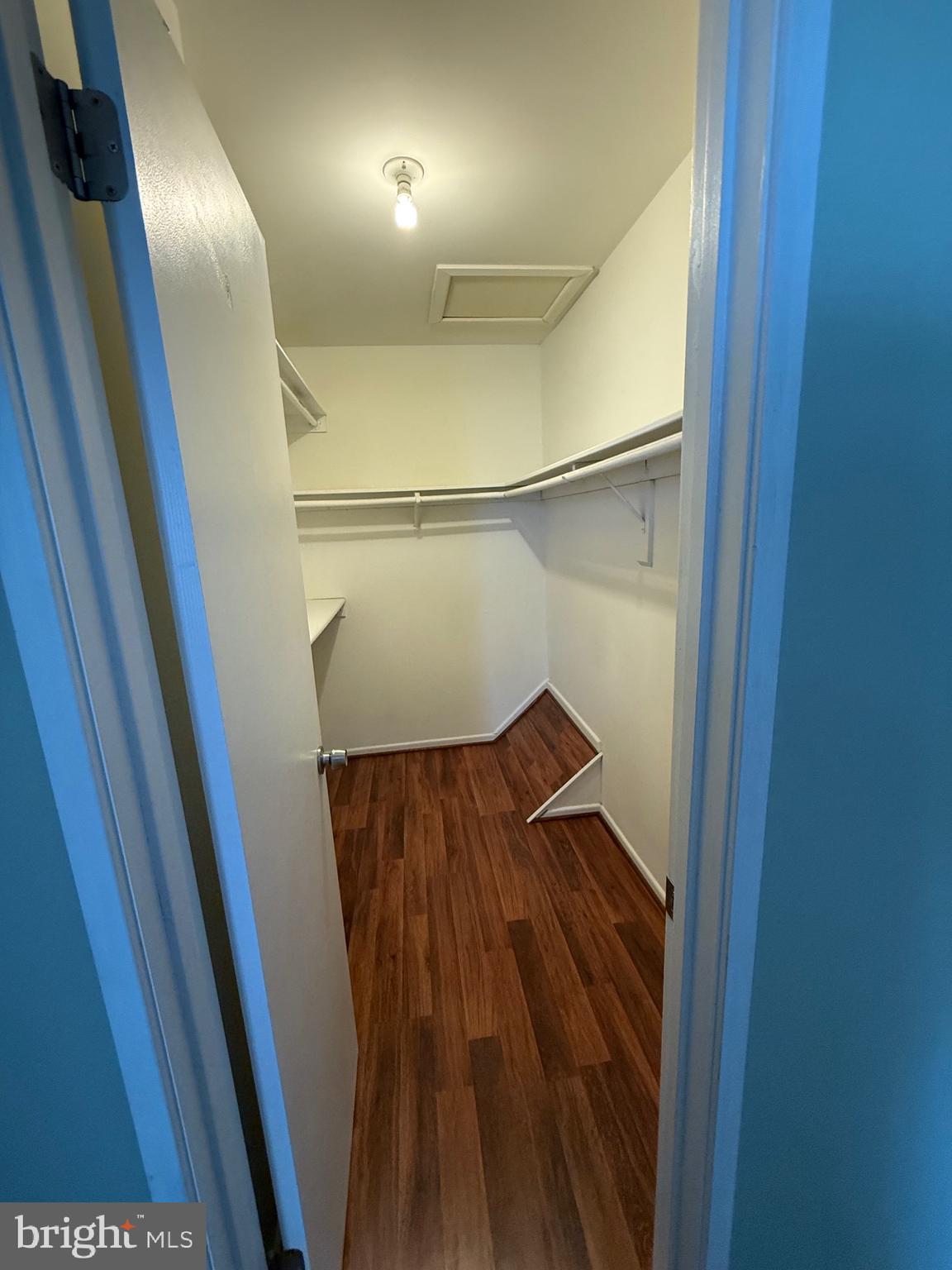 LAKE BRADDOCK - Residential