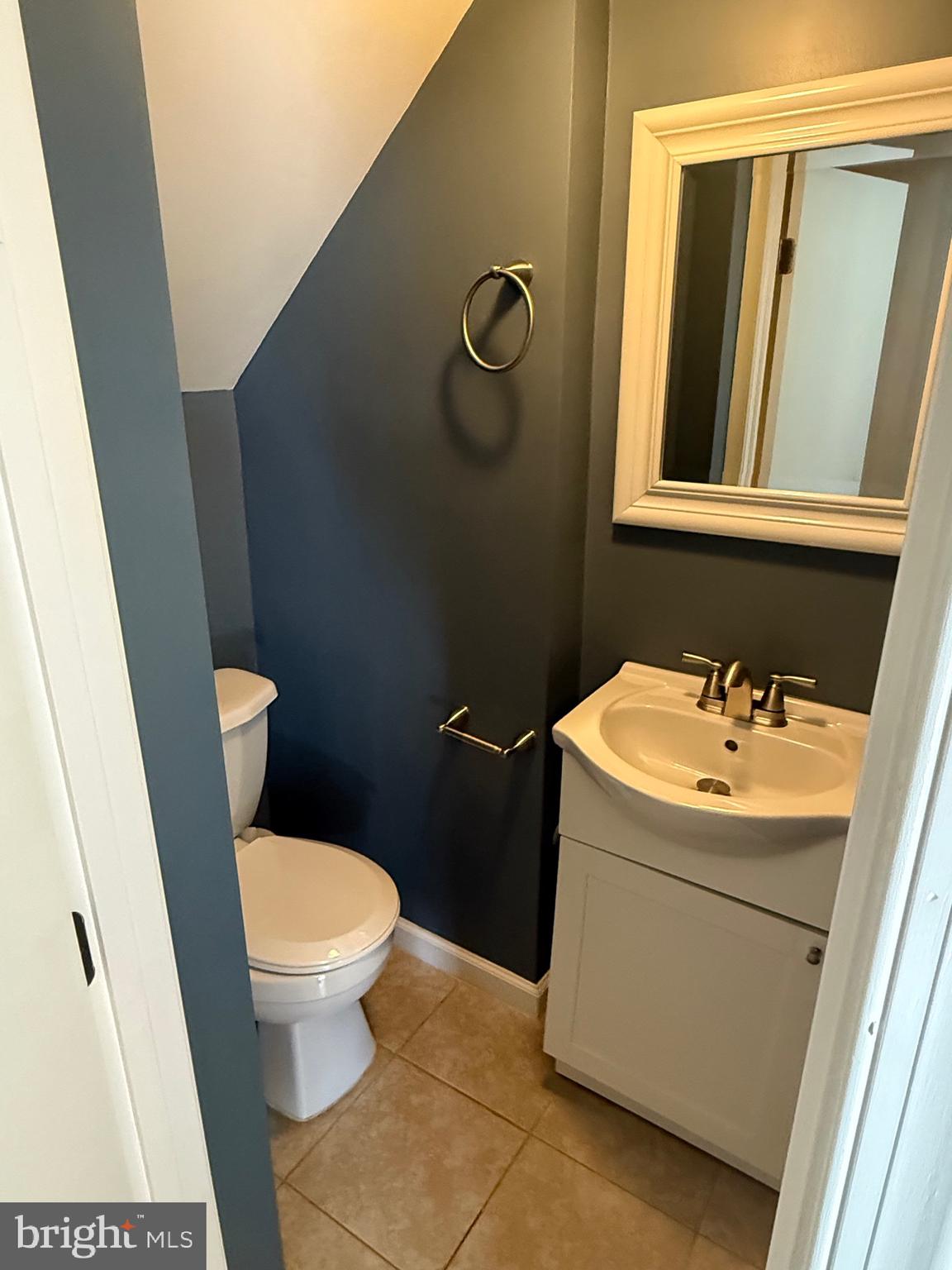 LAKE BRADDOCK - Residential