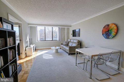 5225 POOKS HILL ROAD 121N BETHESDA MD 20814