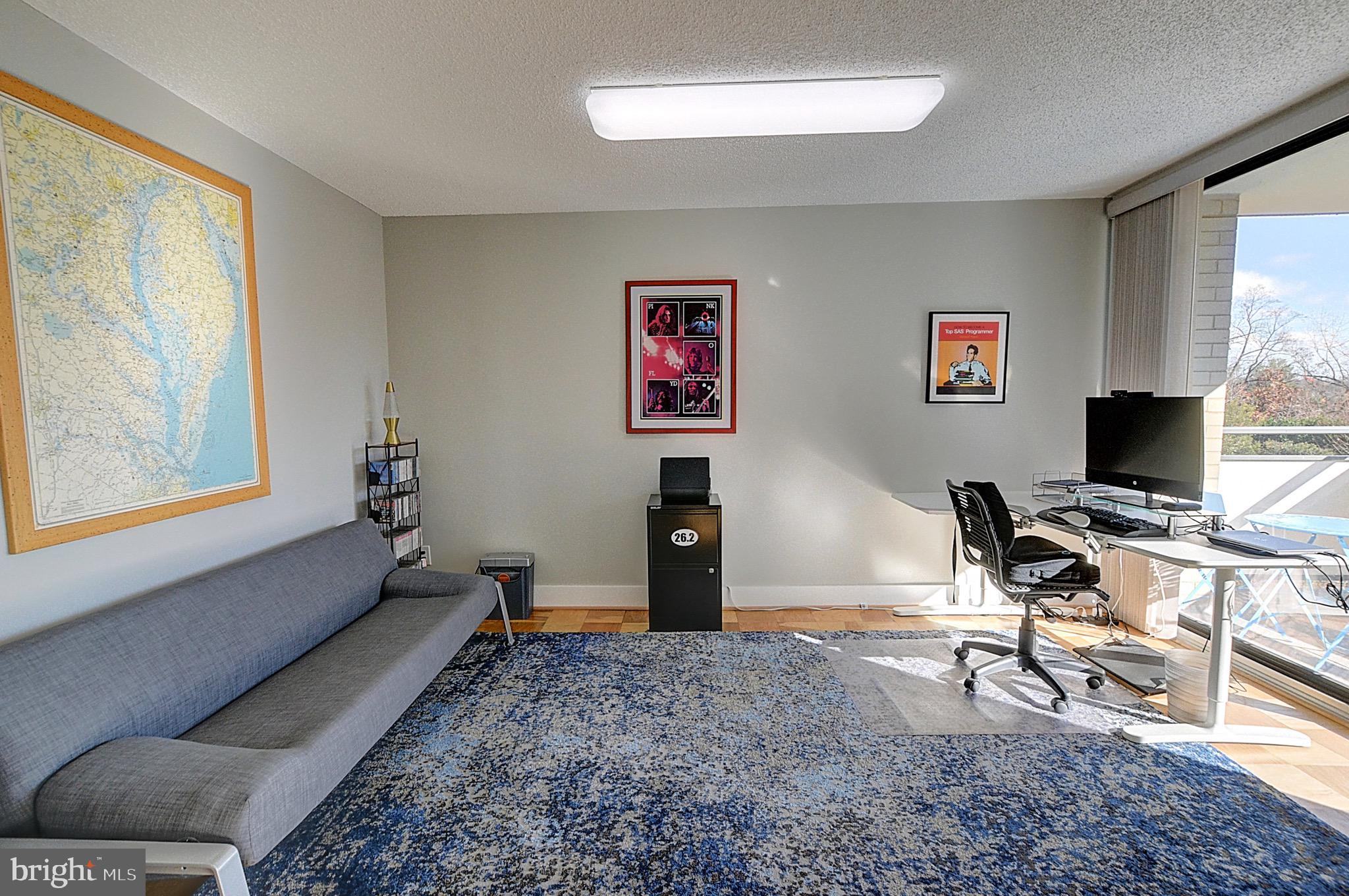 PROMENADE TOWERS - Residential