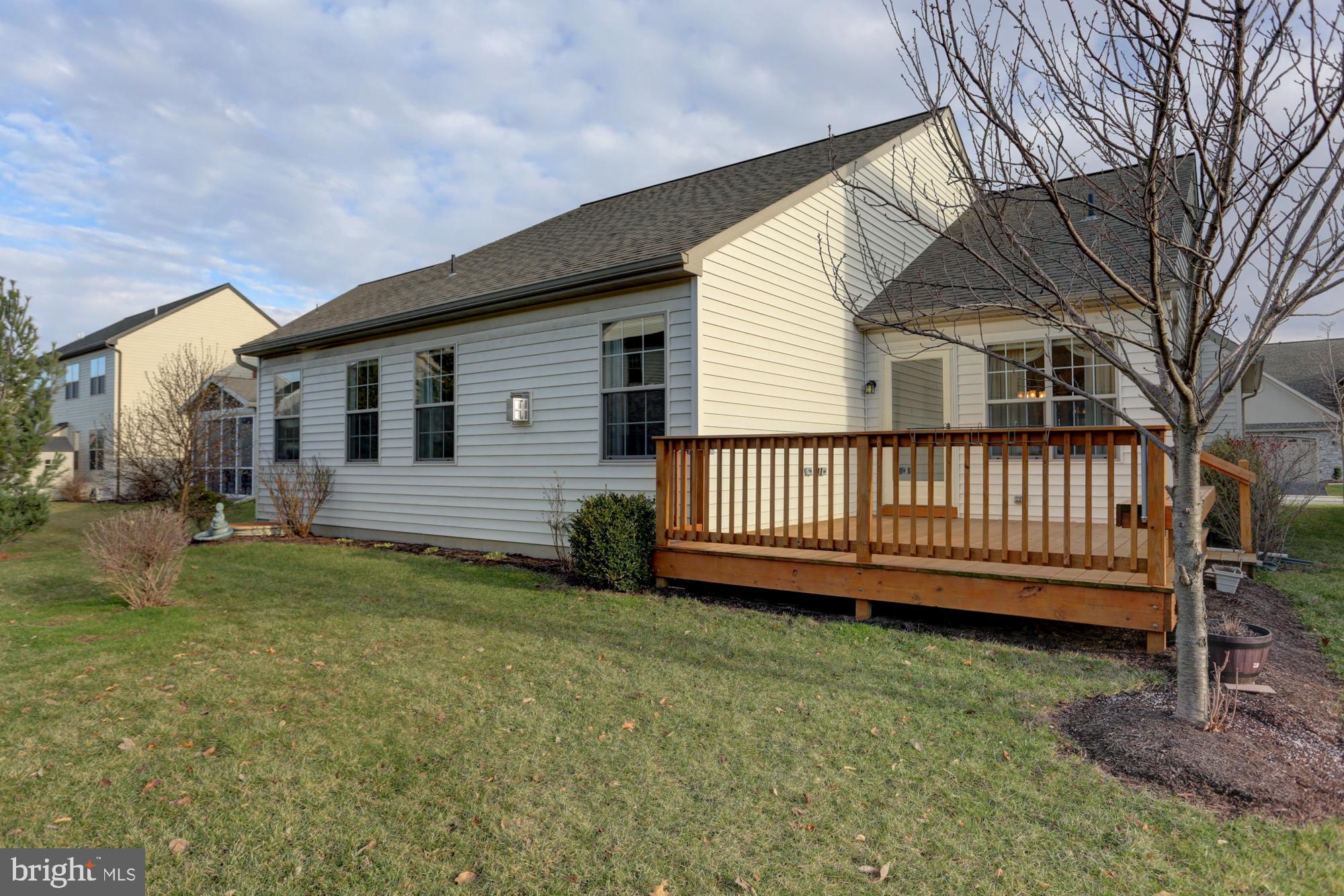 ELM TREE - Residential