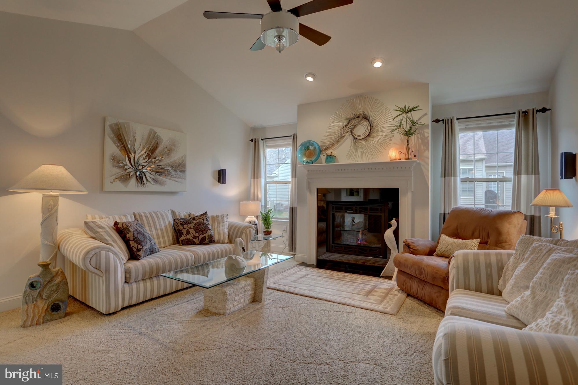 ELM TREE - Residential