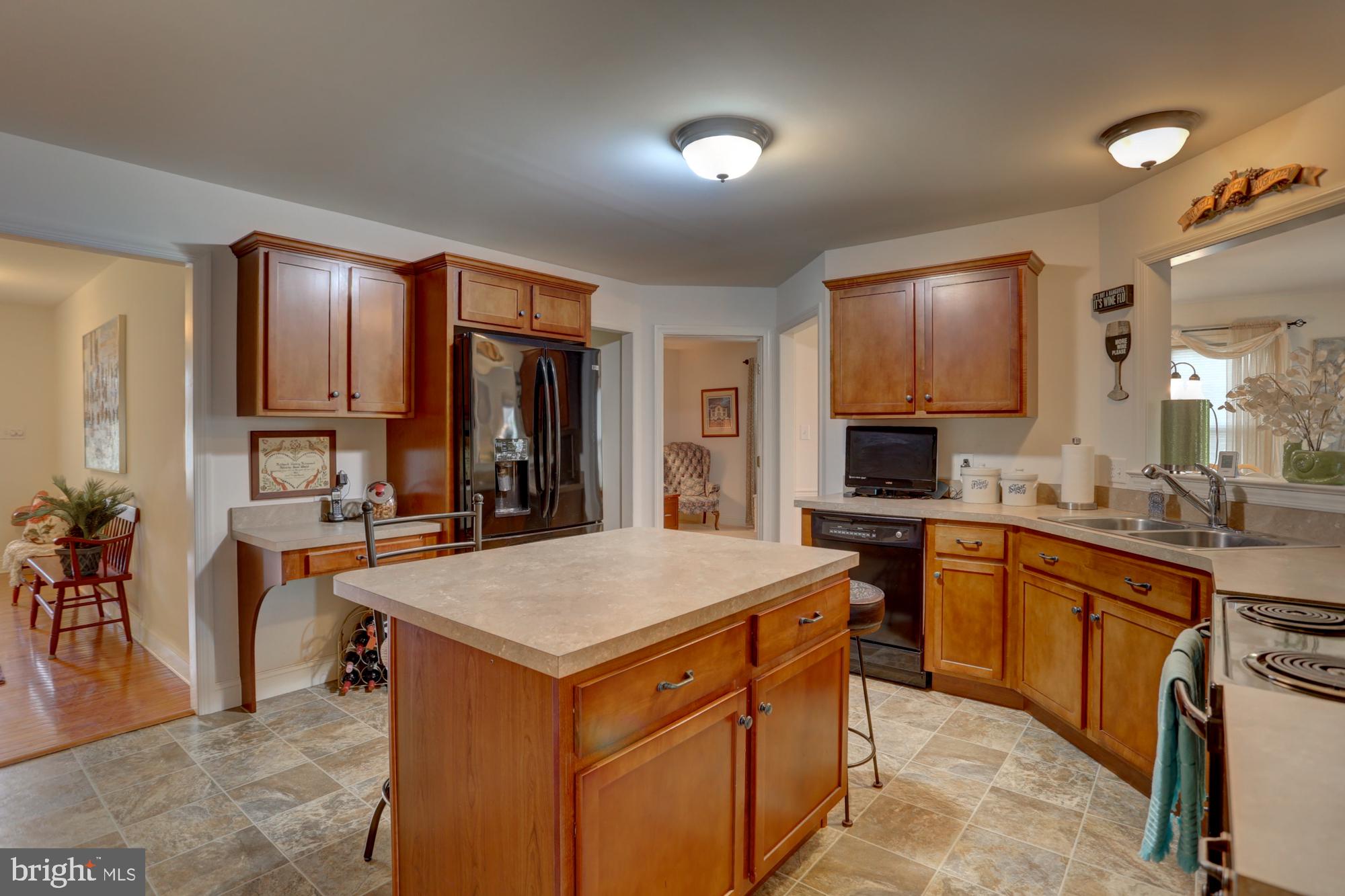 ELM TREE - Residential