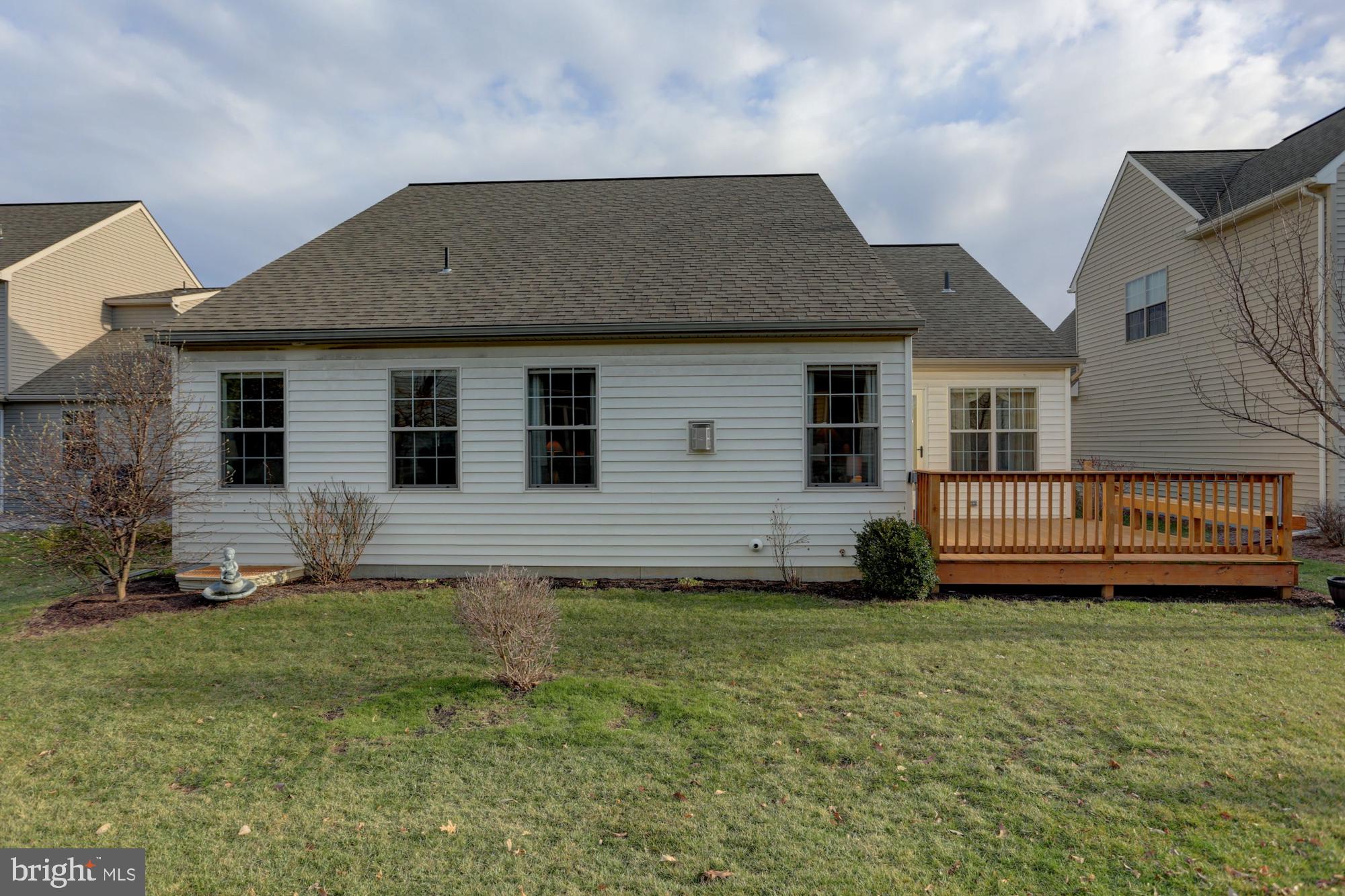 ELM TREE - Residential