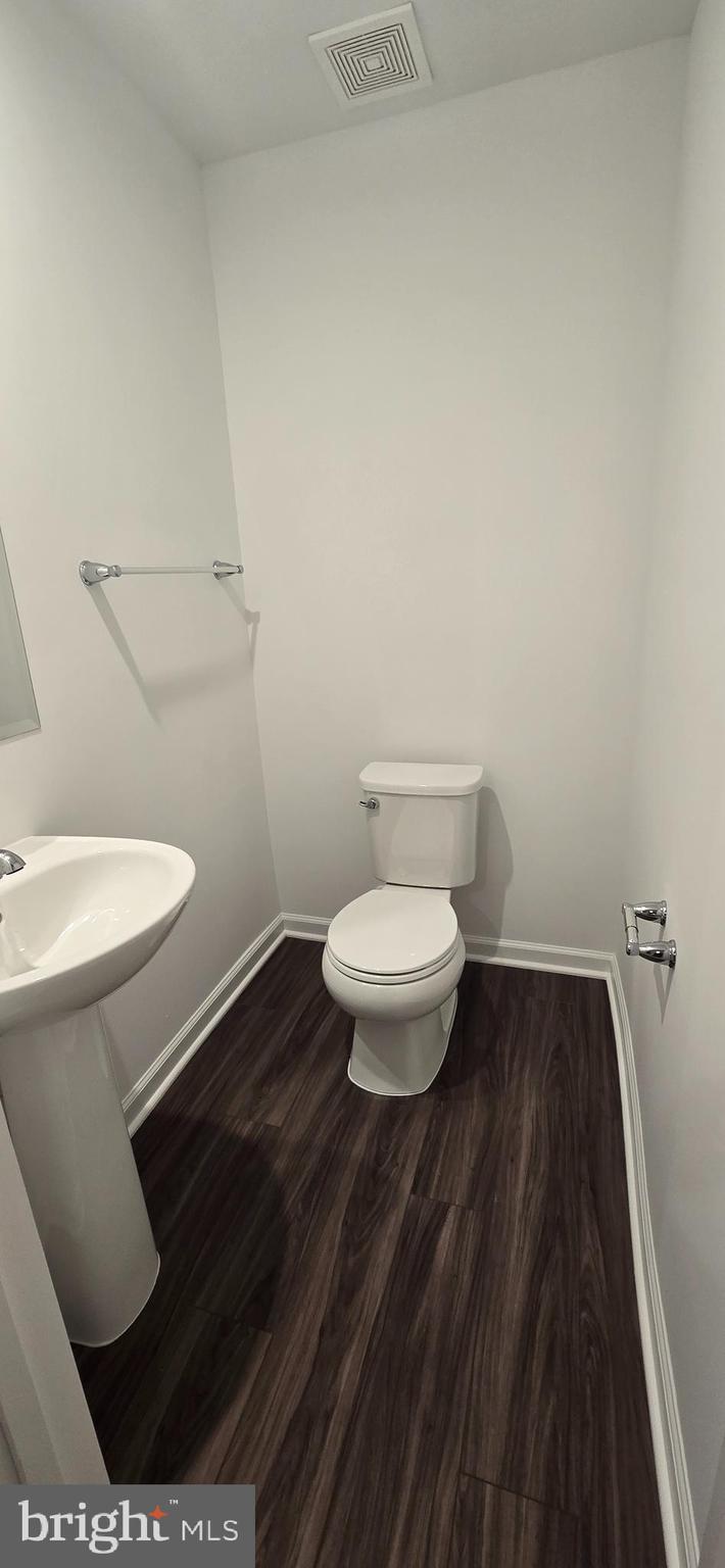 KING'S CROSSING - Residential Lease