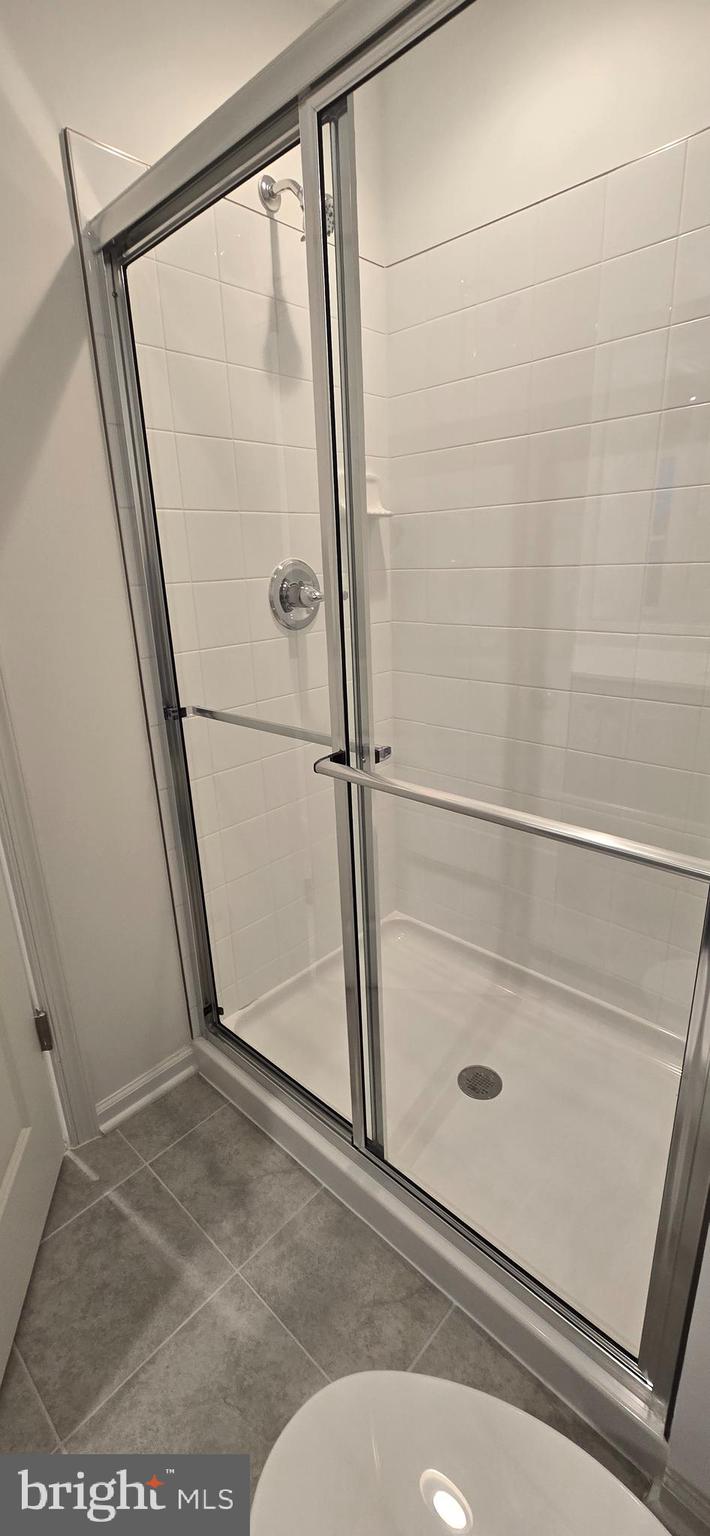 KING'S CROSSING - Residential Lease