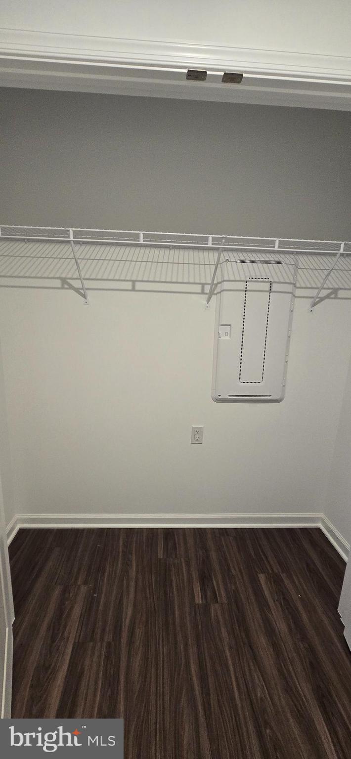 KING'S CROSSING - Residential Lease