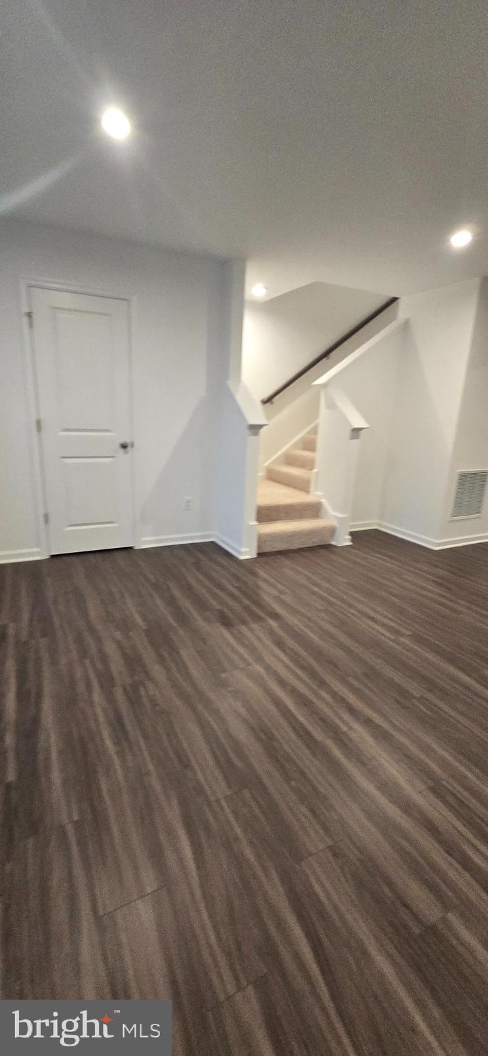 KING'S CROSSING - Residential Lease