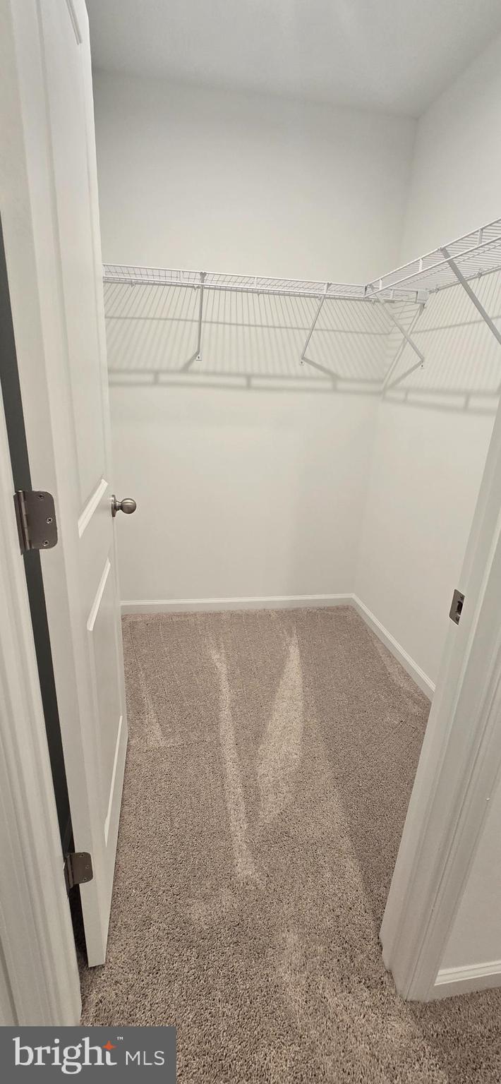 KING'S CROSSING - Residential Lease