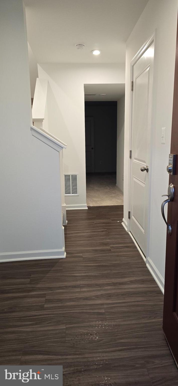 KING'S CROSSING - Residential Lease