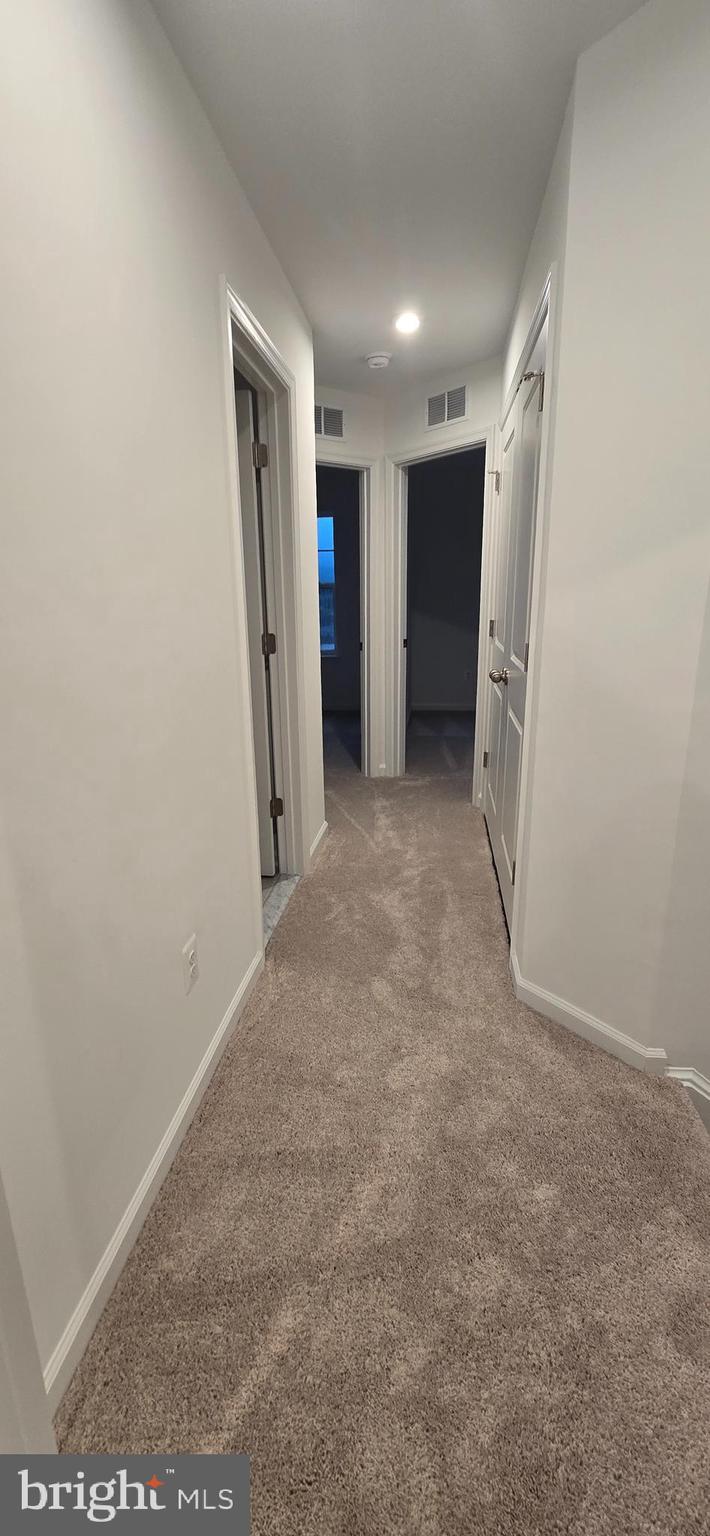 KING'S CROSSING - Residential Lease