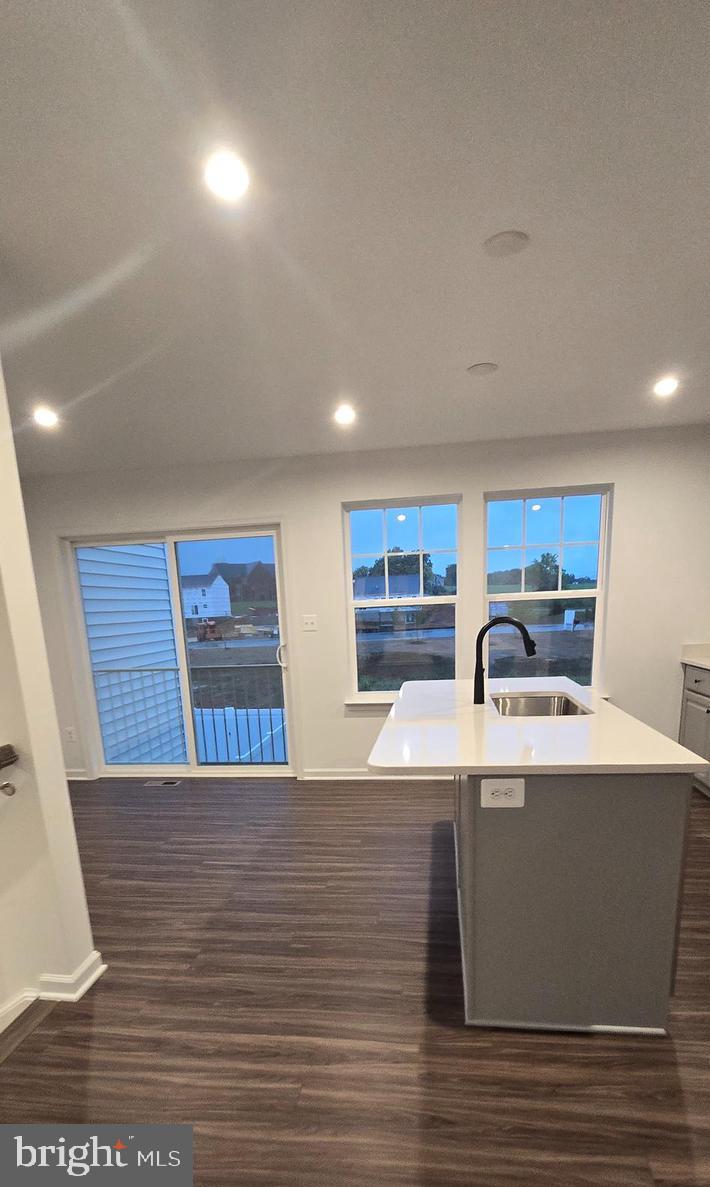 KING'S CROSSING - Residential Lease