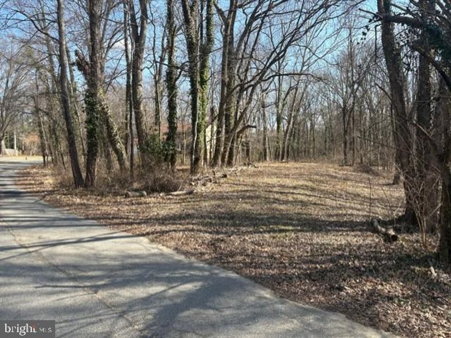4 lots, for sale, totaling to almost 2.5 acres. Lots are located on a private cul-de-sac.

Lots are located in 100yr Floodplain & Chesapeake Bay Resource Protection Area Buffer.