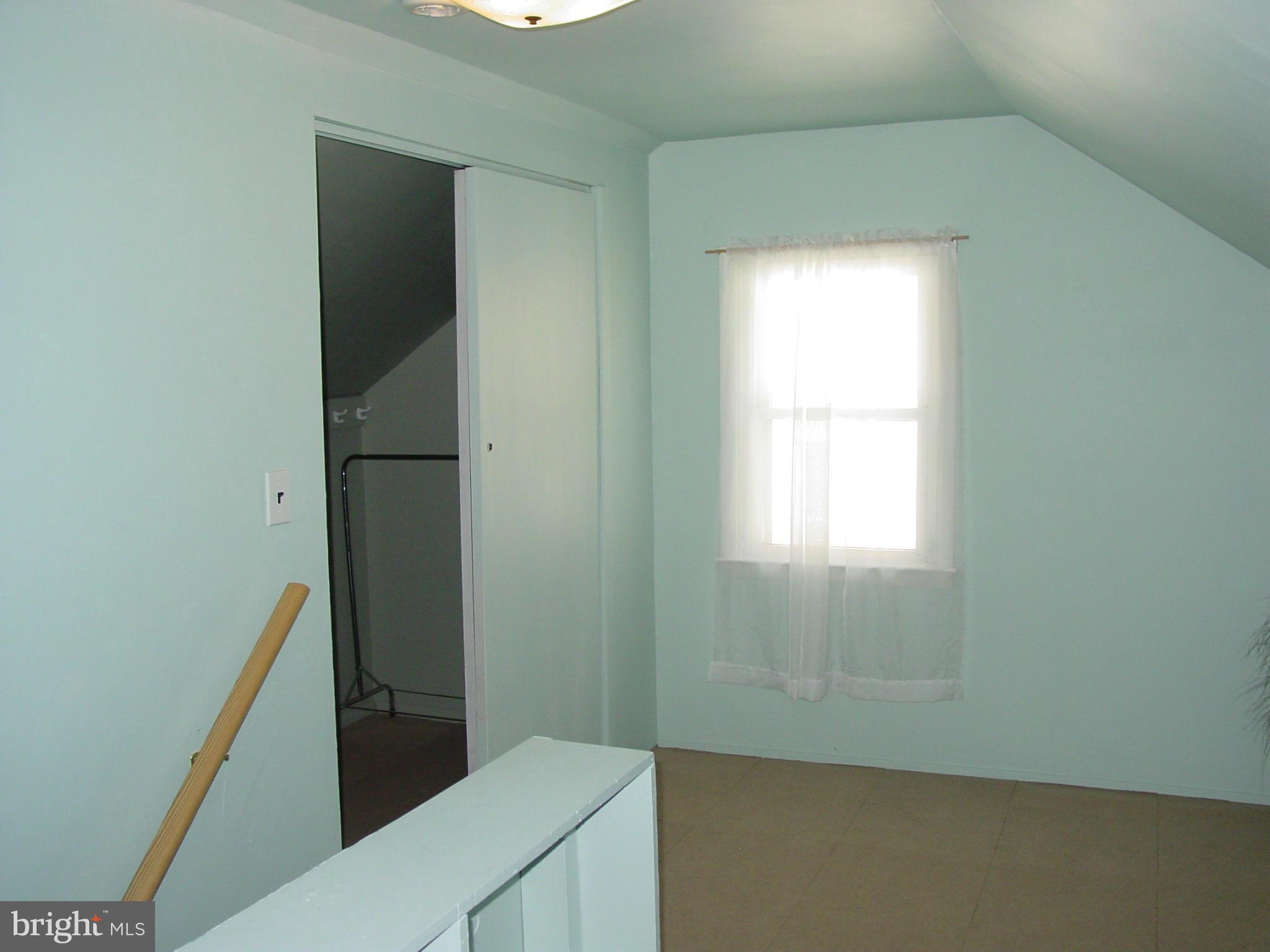 HILLENDALE PARK - Residential