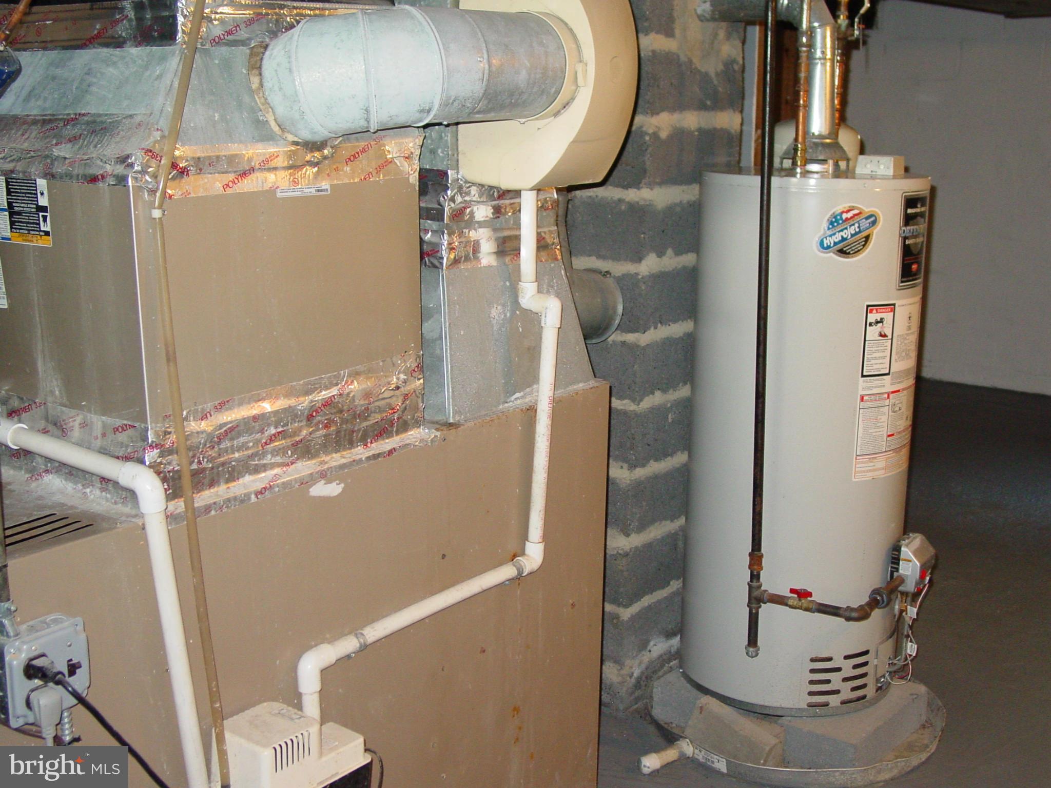 HILLENDALE PARK - Residential