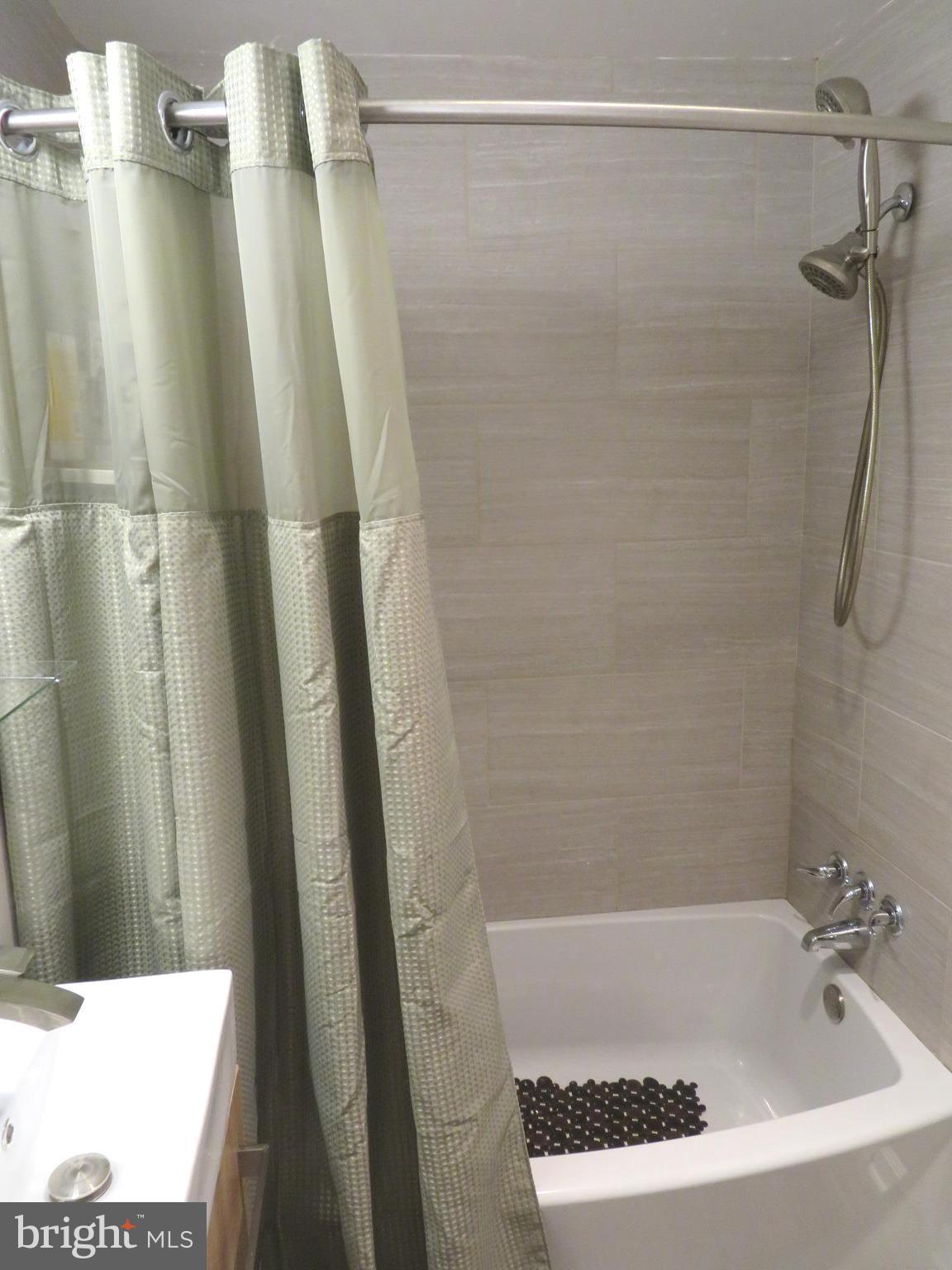 HOLLYWOOD - Residential