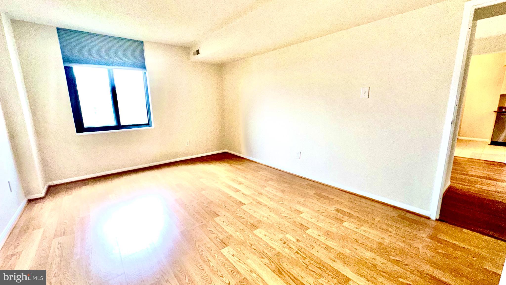 CHELSEA TOWERS - Residential Lease