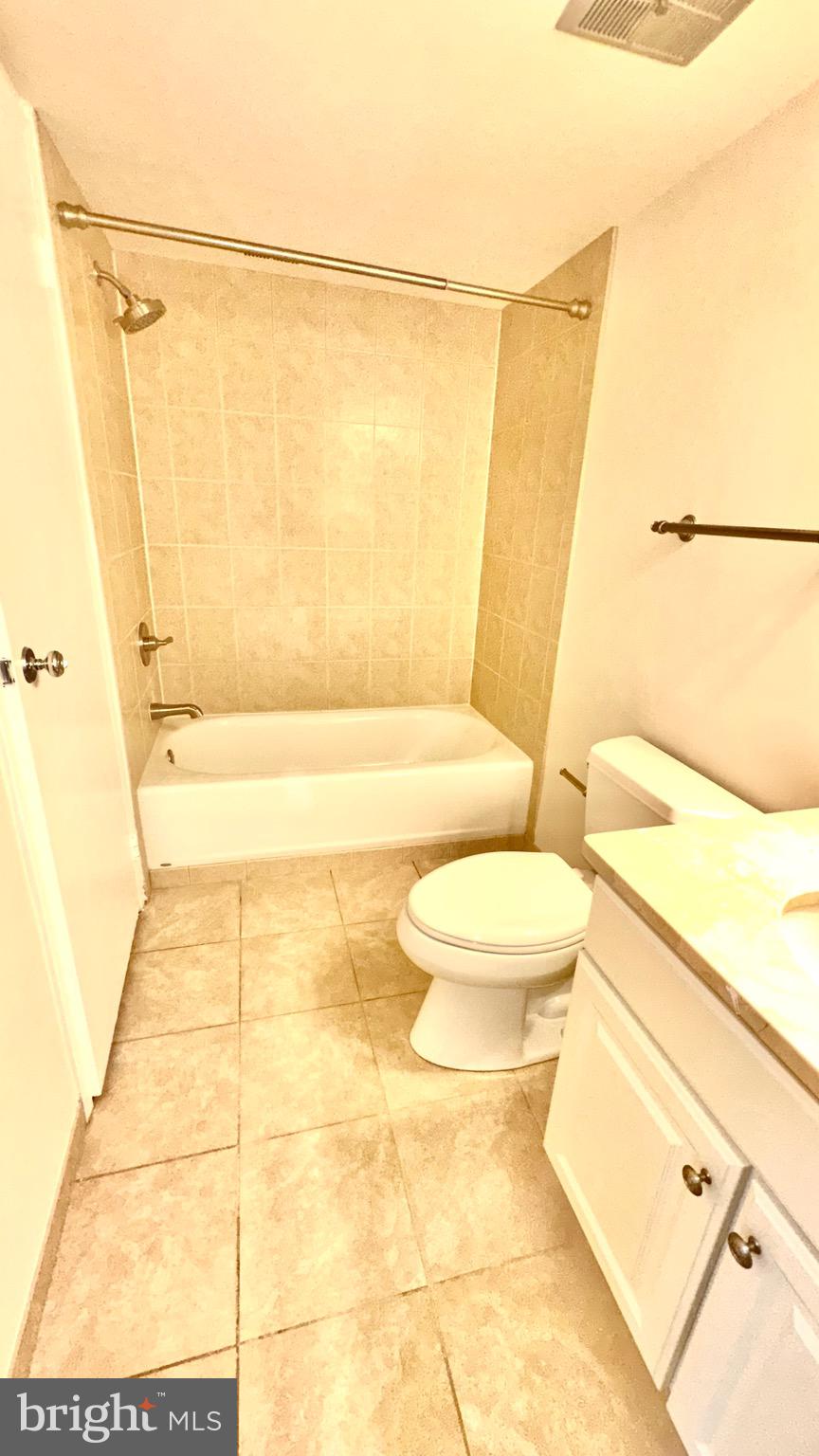 CHELSEA TOWERS - Residential Lease