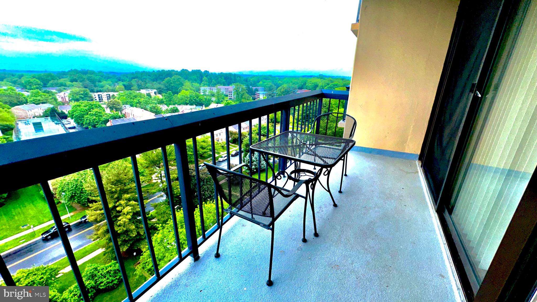 CHELSEA TOWERS - Residential Lease