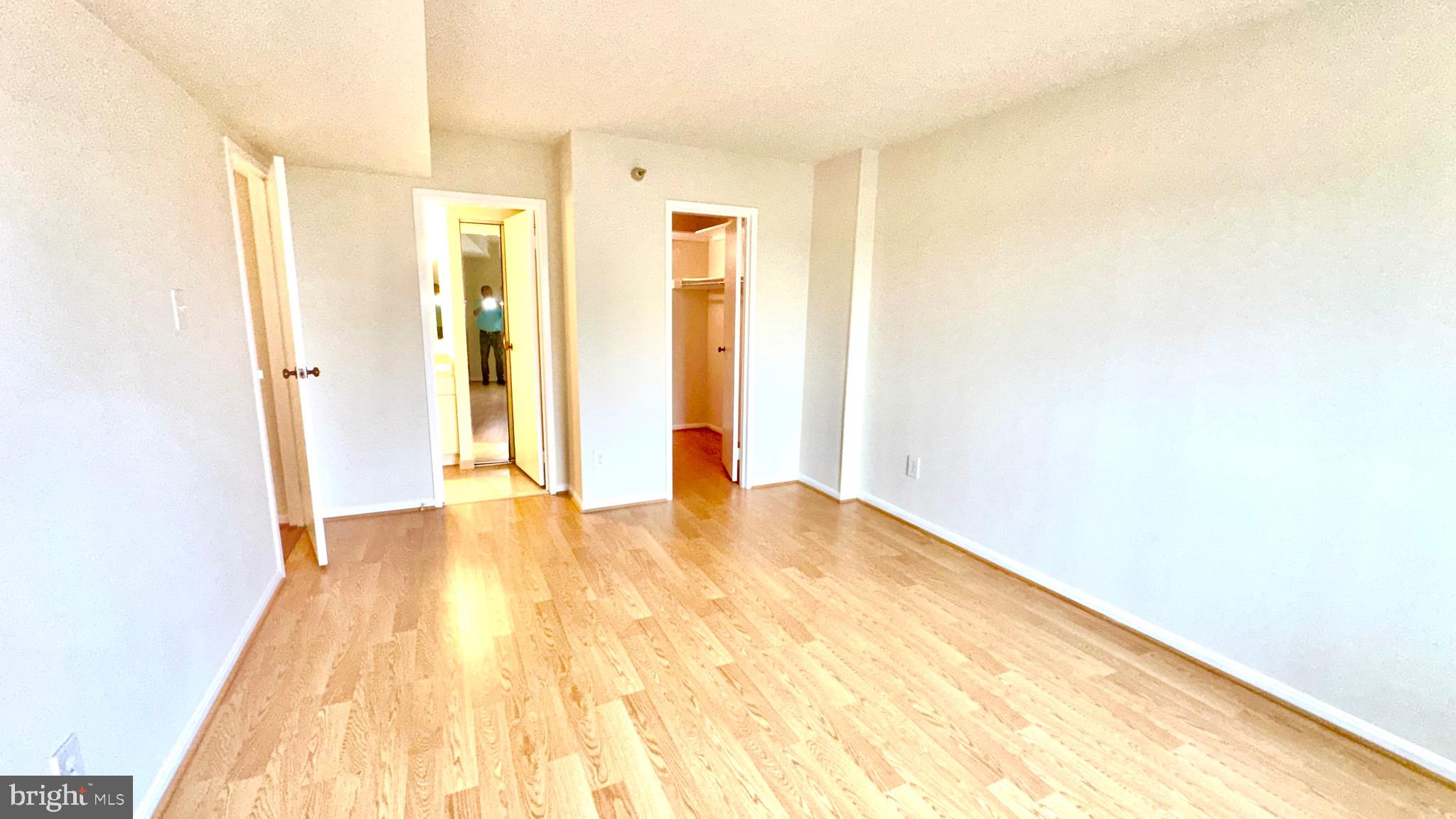 CHELSEA TOWERS - Residential Lease